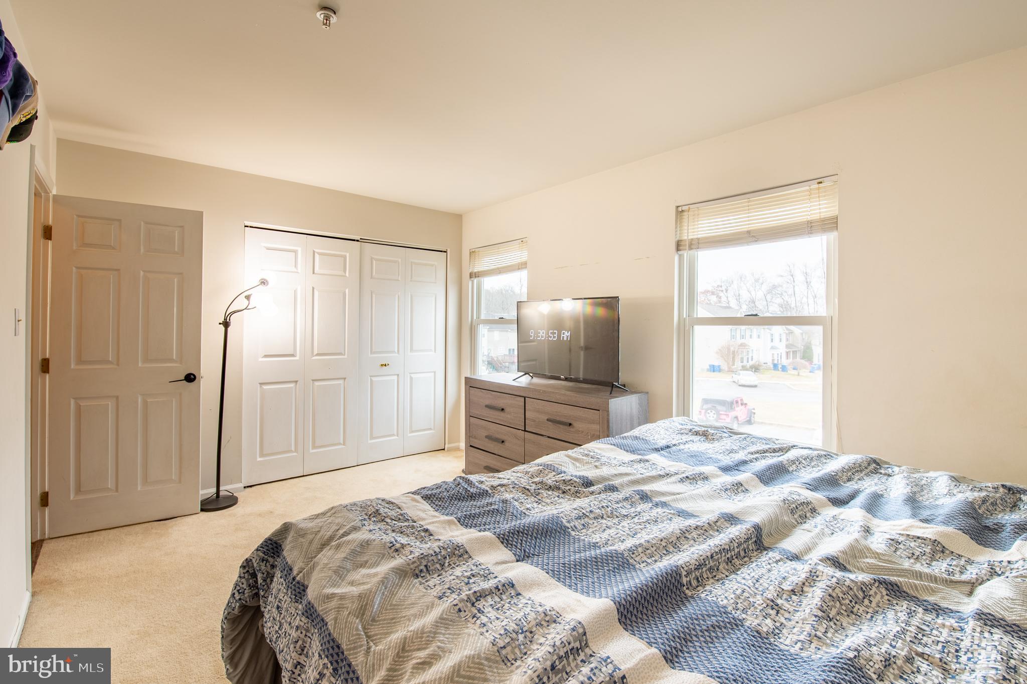 BUTTONWOODS - Residential