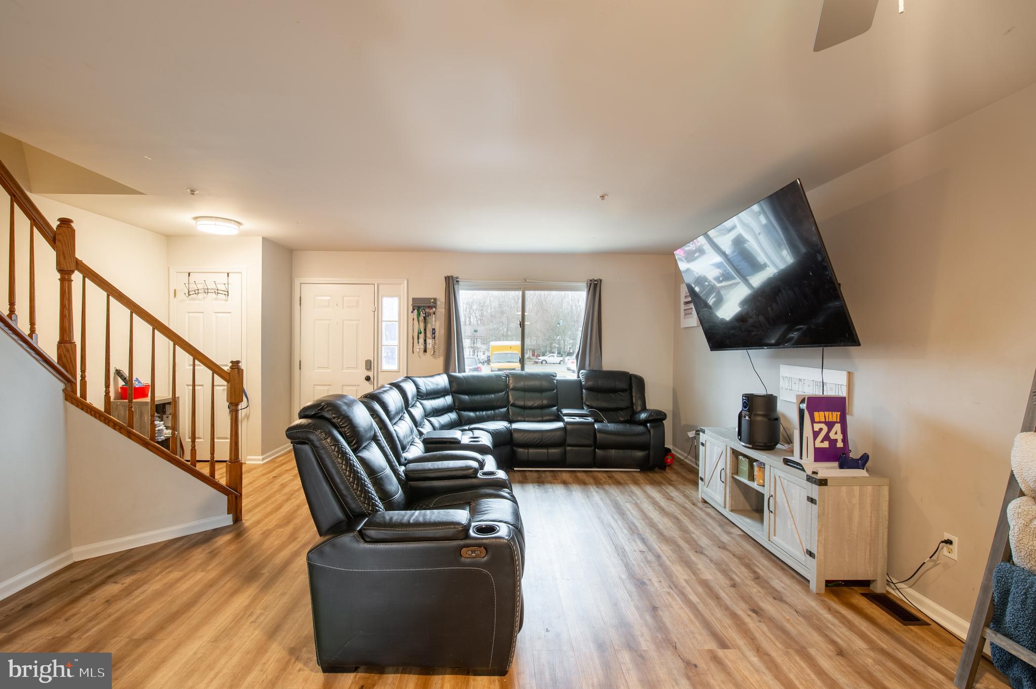 BUTTONWOODS - Residential