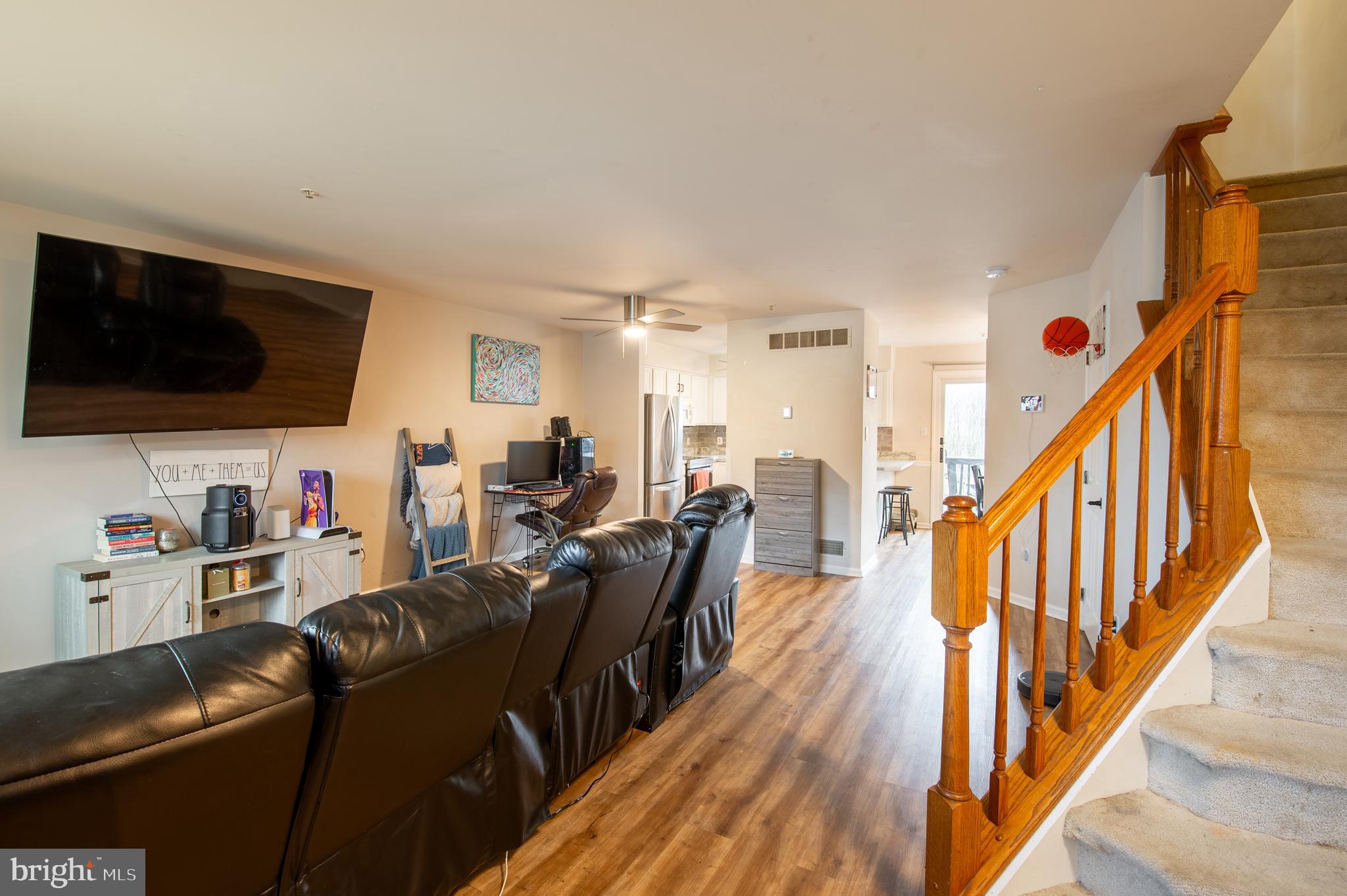 BUTTONWOODS - Residential