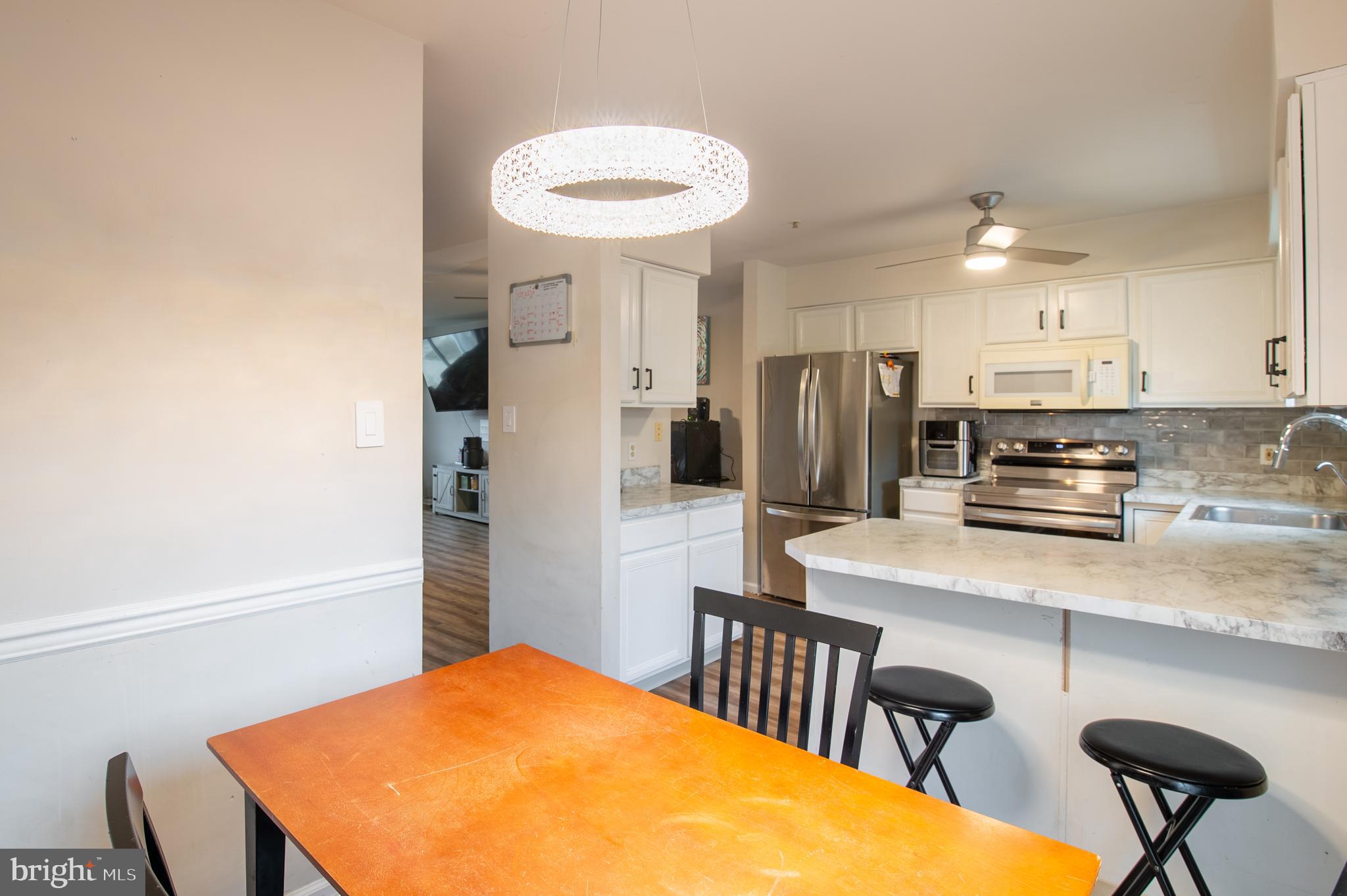 BUTTONWOODS - Residential