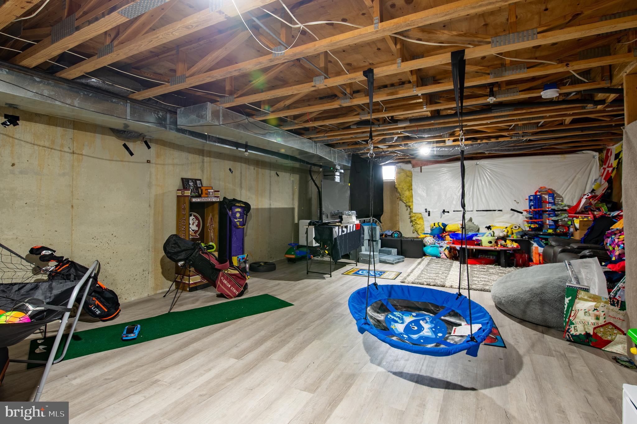 BUTTONWOODS - Residential