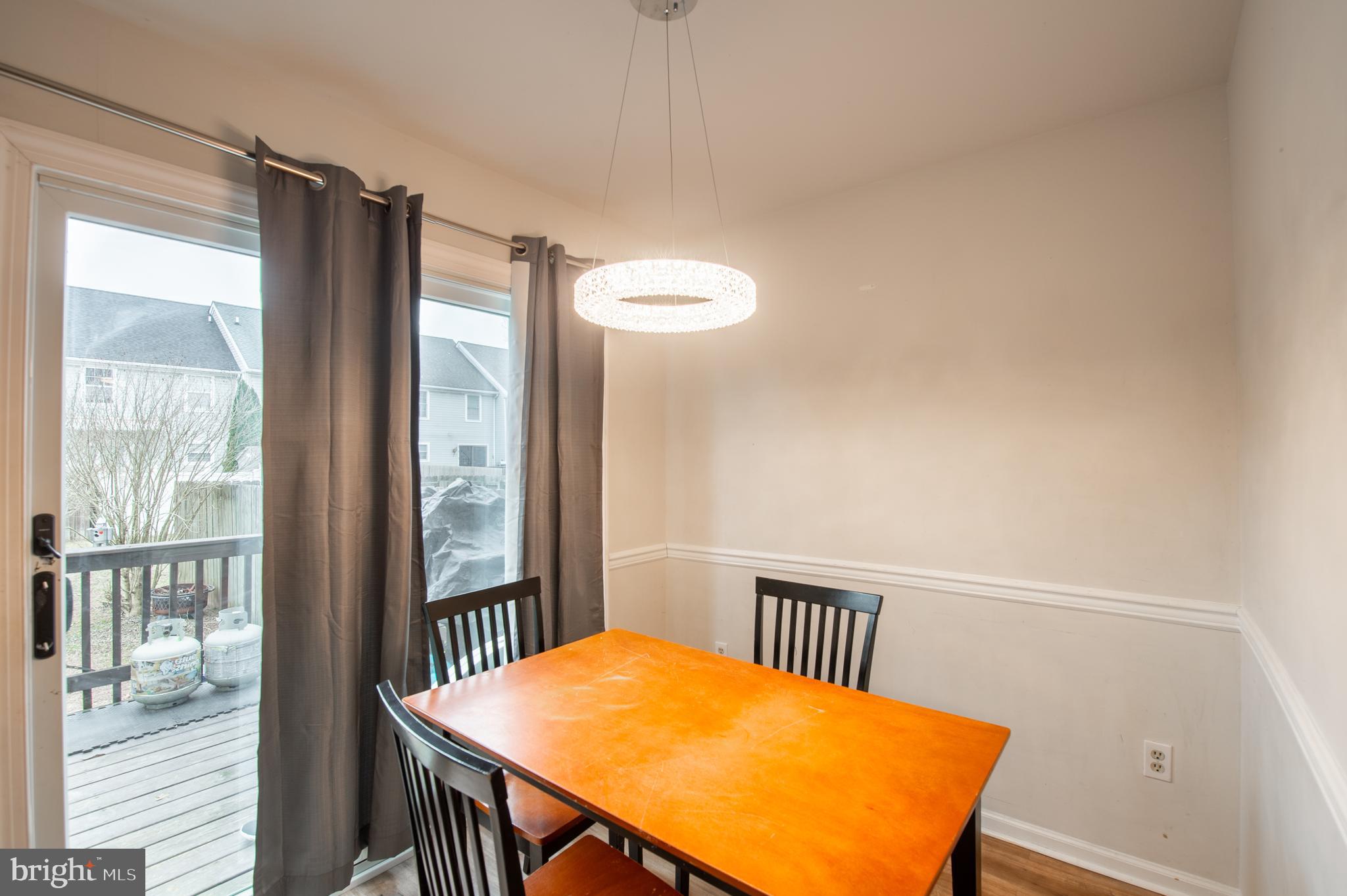 BUTTONWOODS - Residential