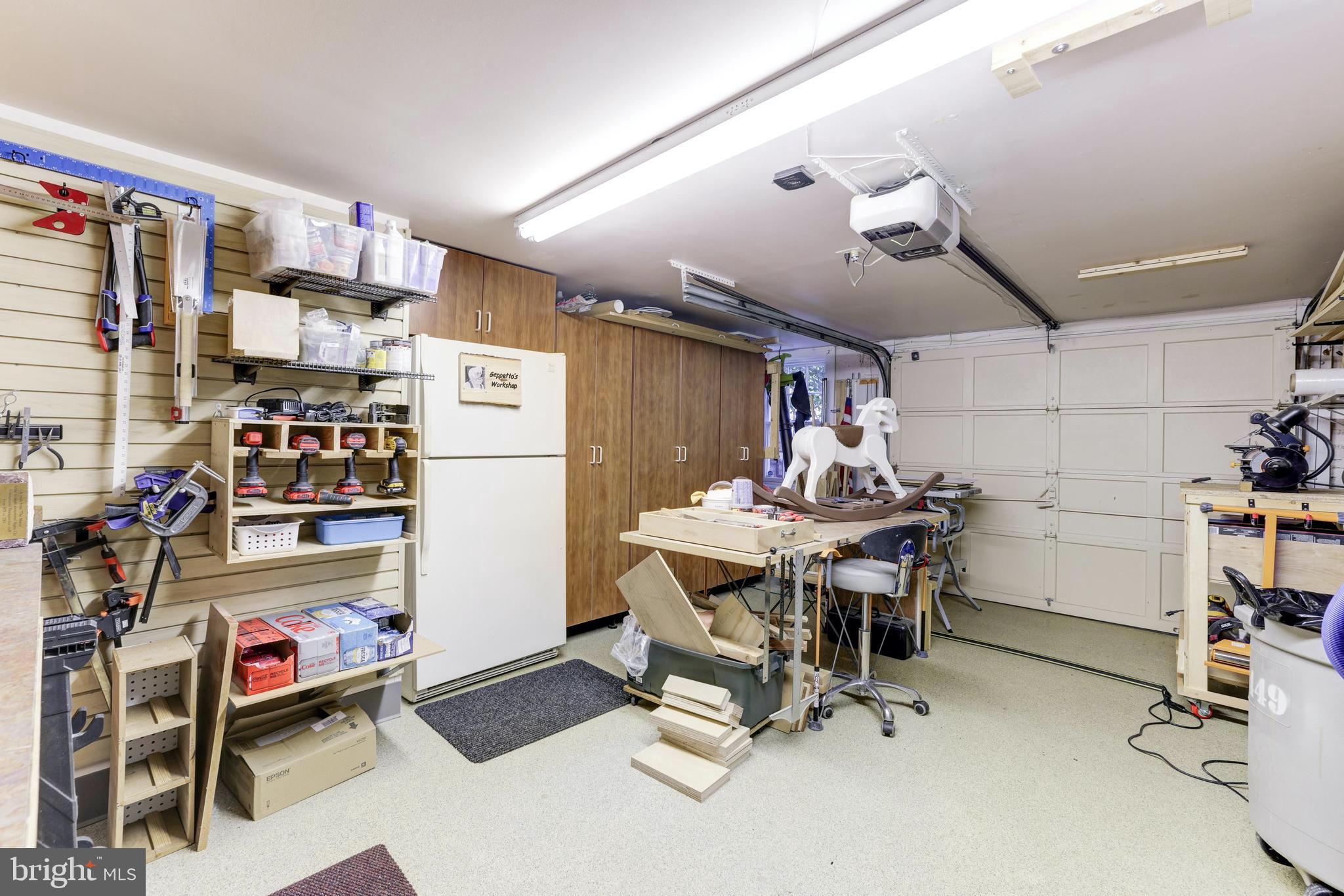 MCLEAN MEWS - Residential