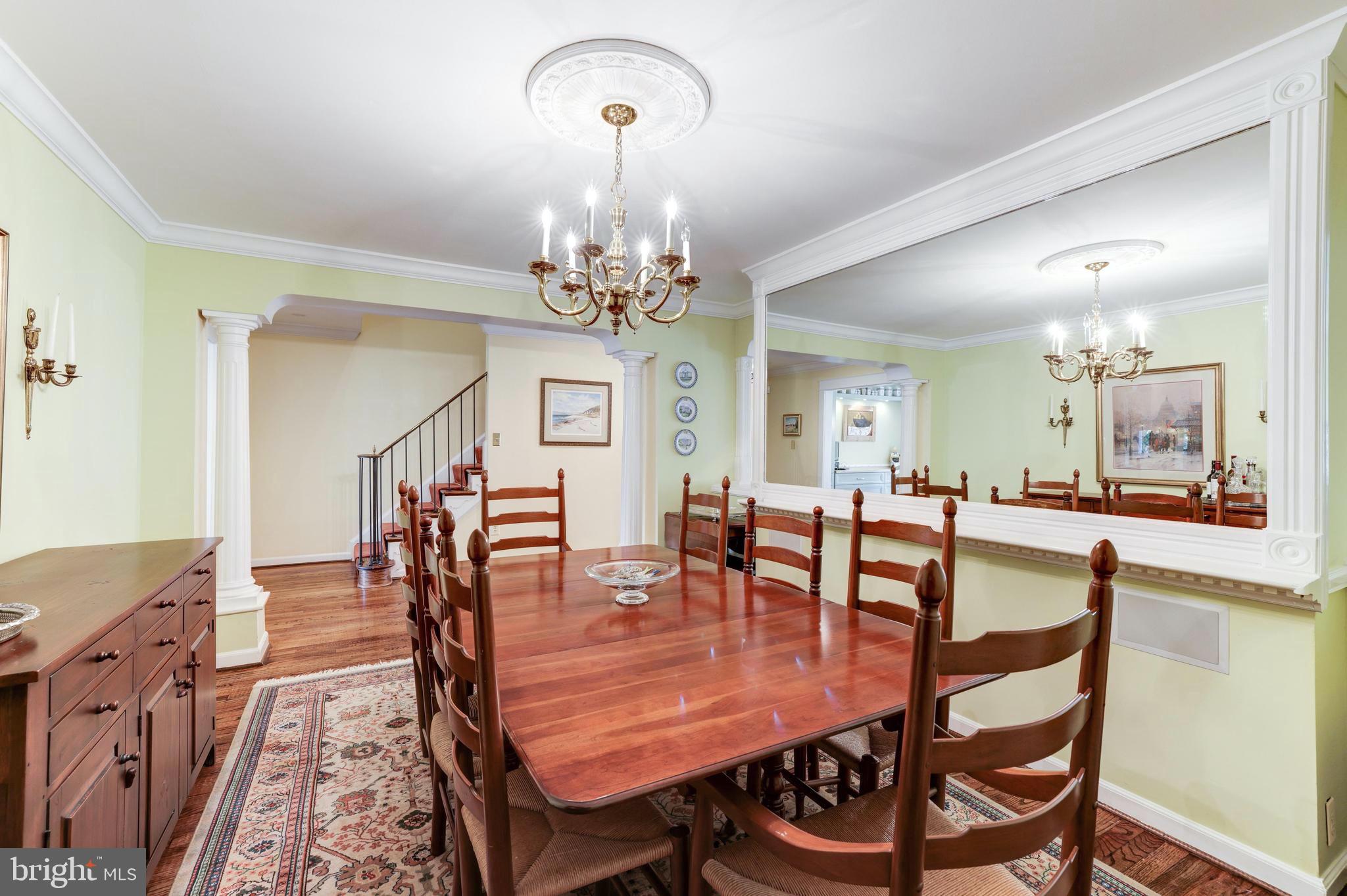 MCLEAN MEWS - Residential