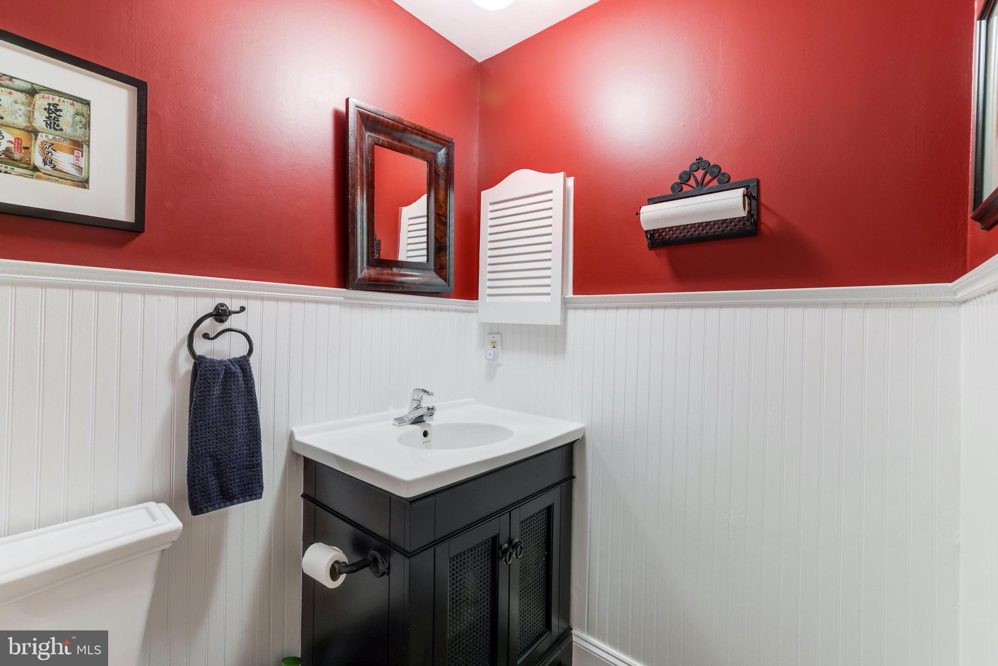 MCLEAN MEWS - Residential