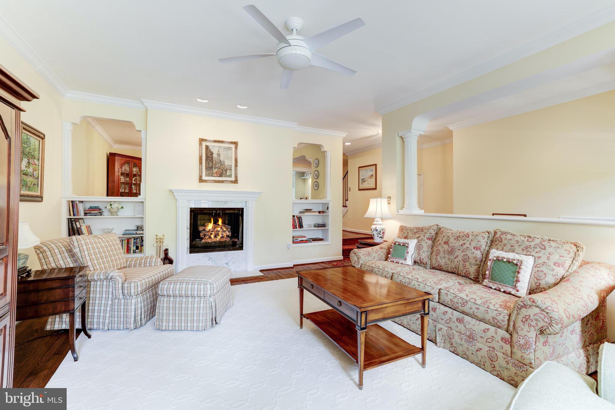 MCLEAN MEWS - Residential