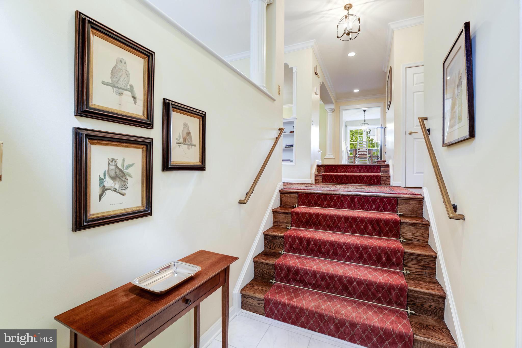 MCLEAN MEWS - Residential