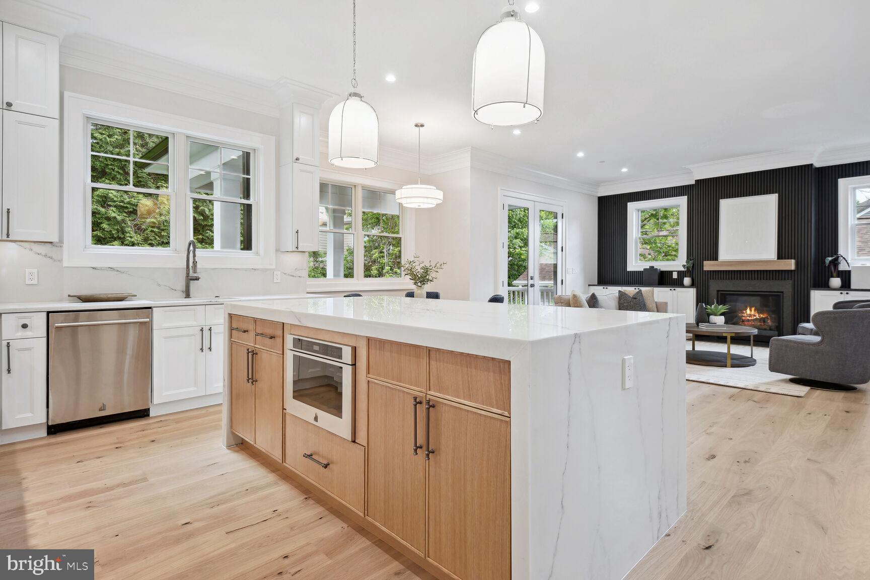 GLEN MAR PARK - Residential