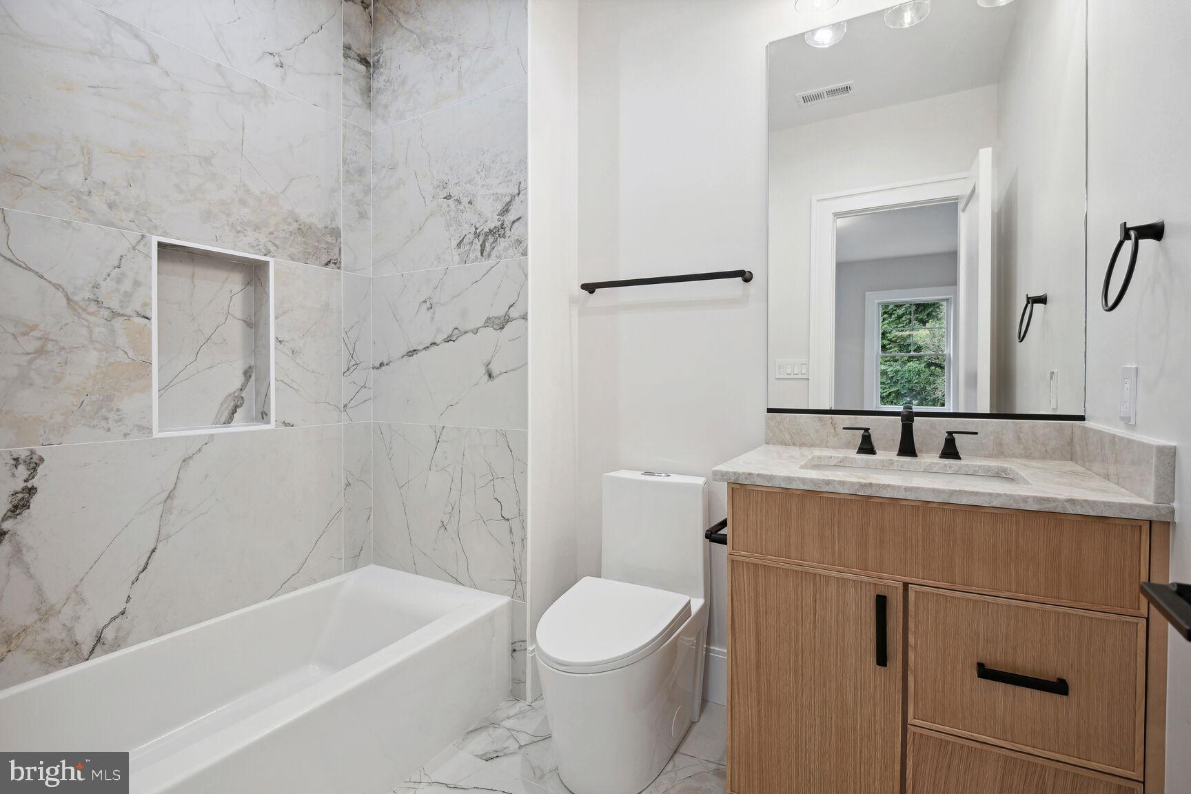 GLEN MAR PARK - Residential