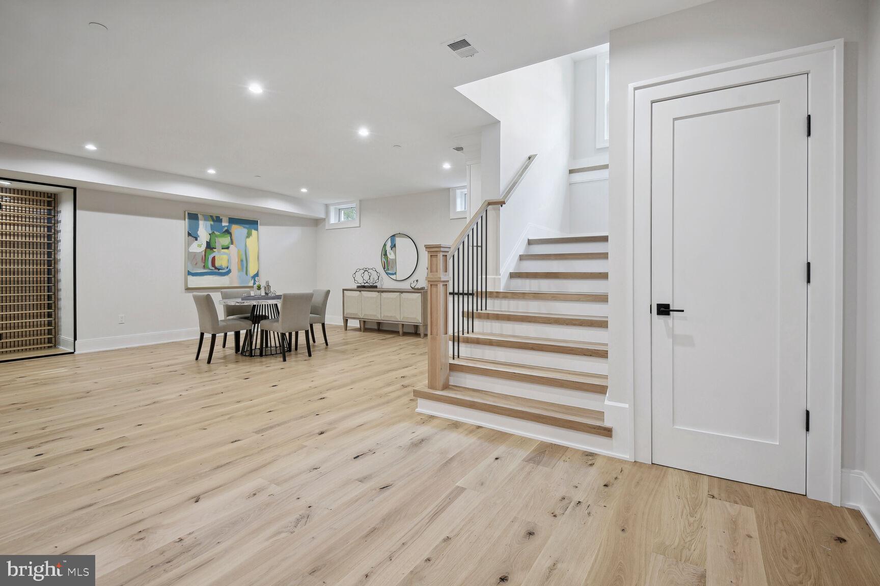 GLEN MAR PARK - Residential