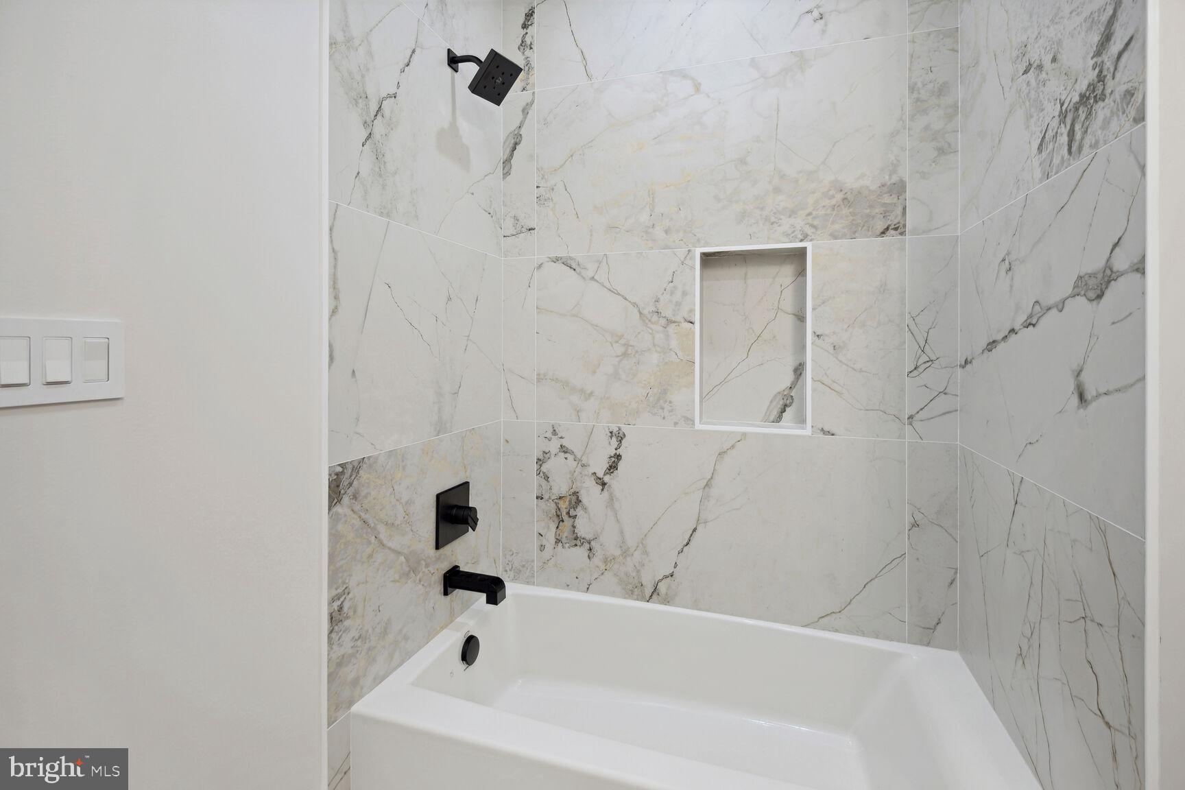 GLEN MAR PARK - Residential