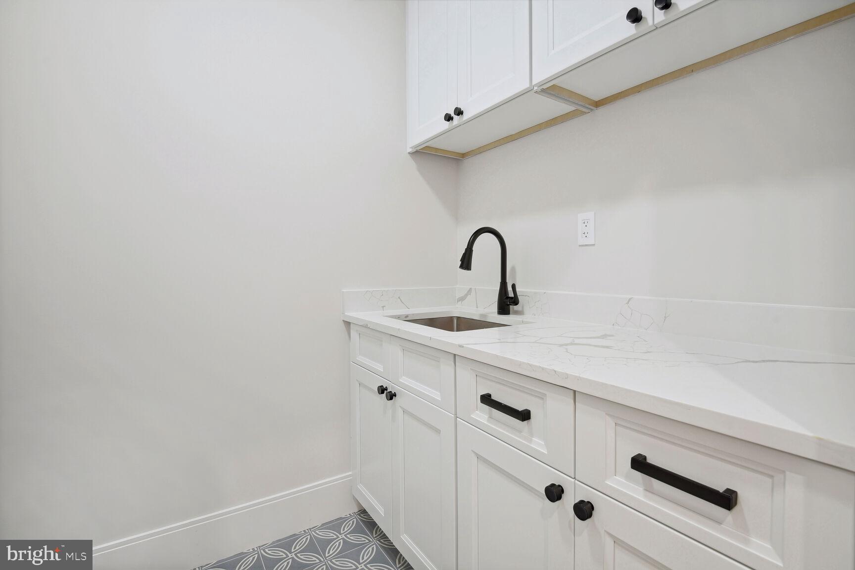 GLEN MAR PARK - Residential