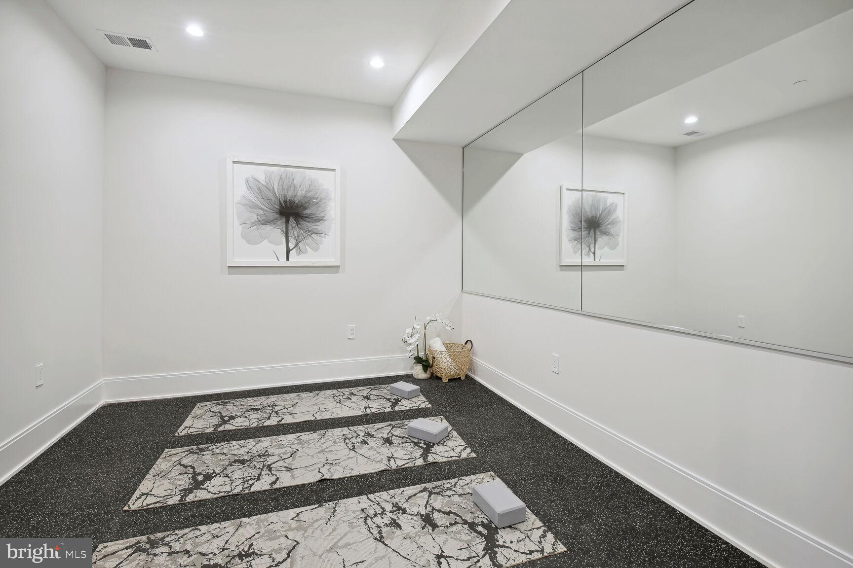 GLEN MAR PARK - Residential