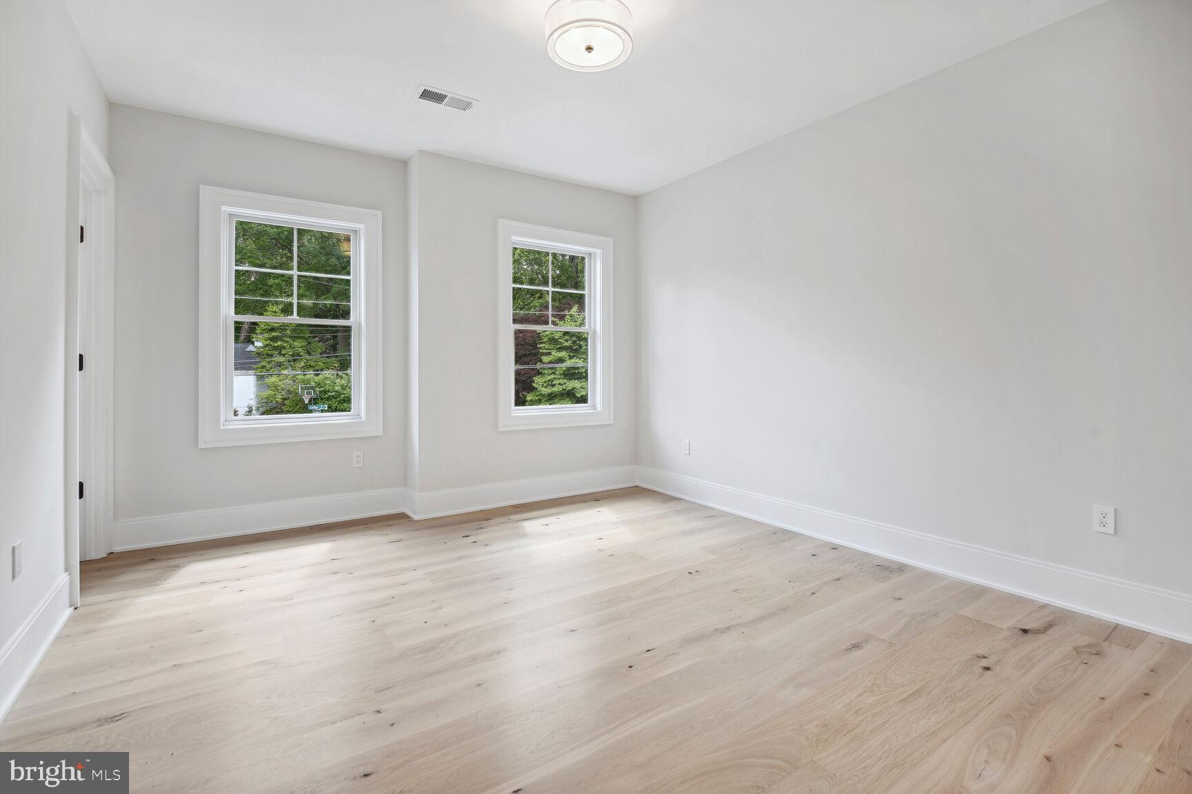 GLEN MAR PARK - Residential