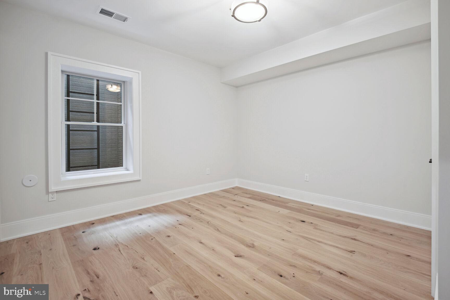 GLEN MAR PARK - Residential