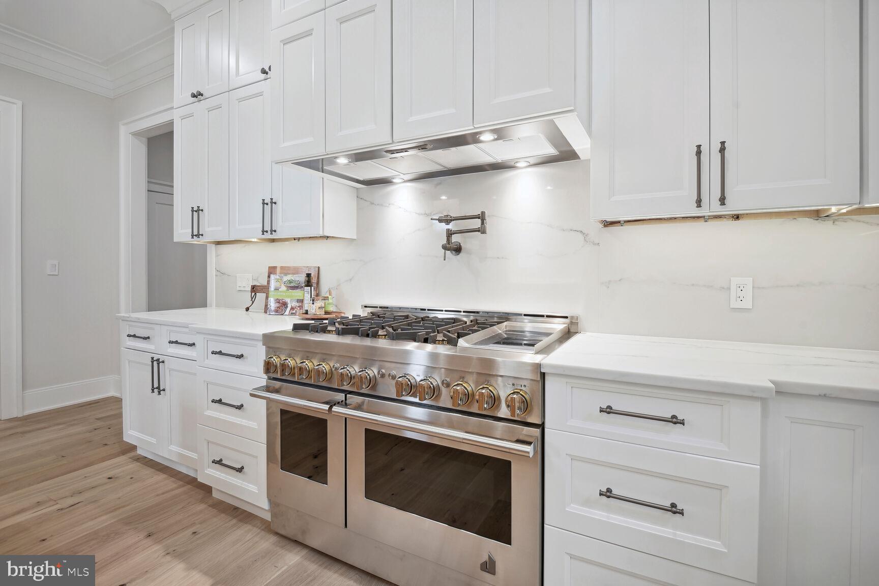 GLEN MAR PARK - Residential