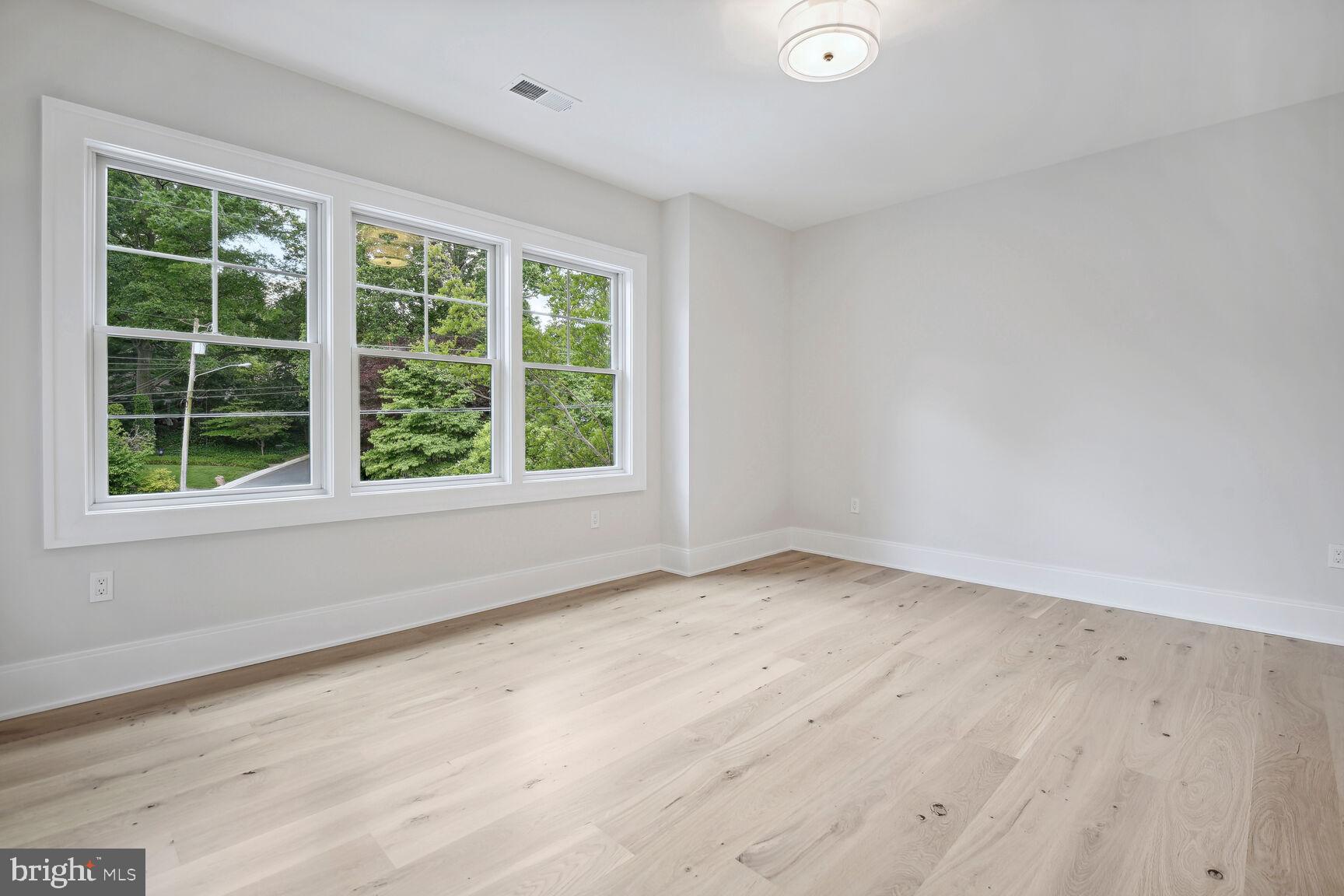 GLEN MAR PARK - Residential