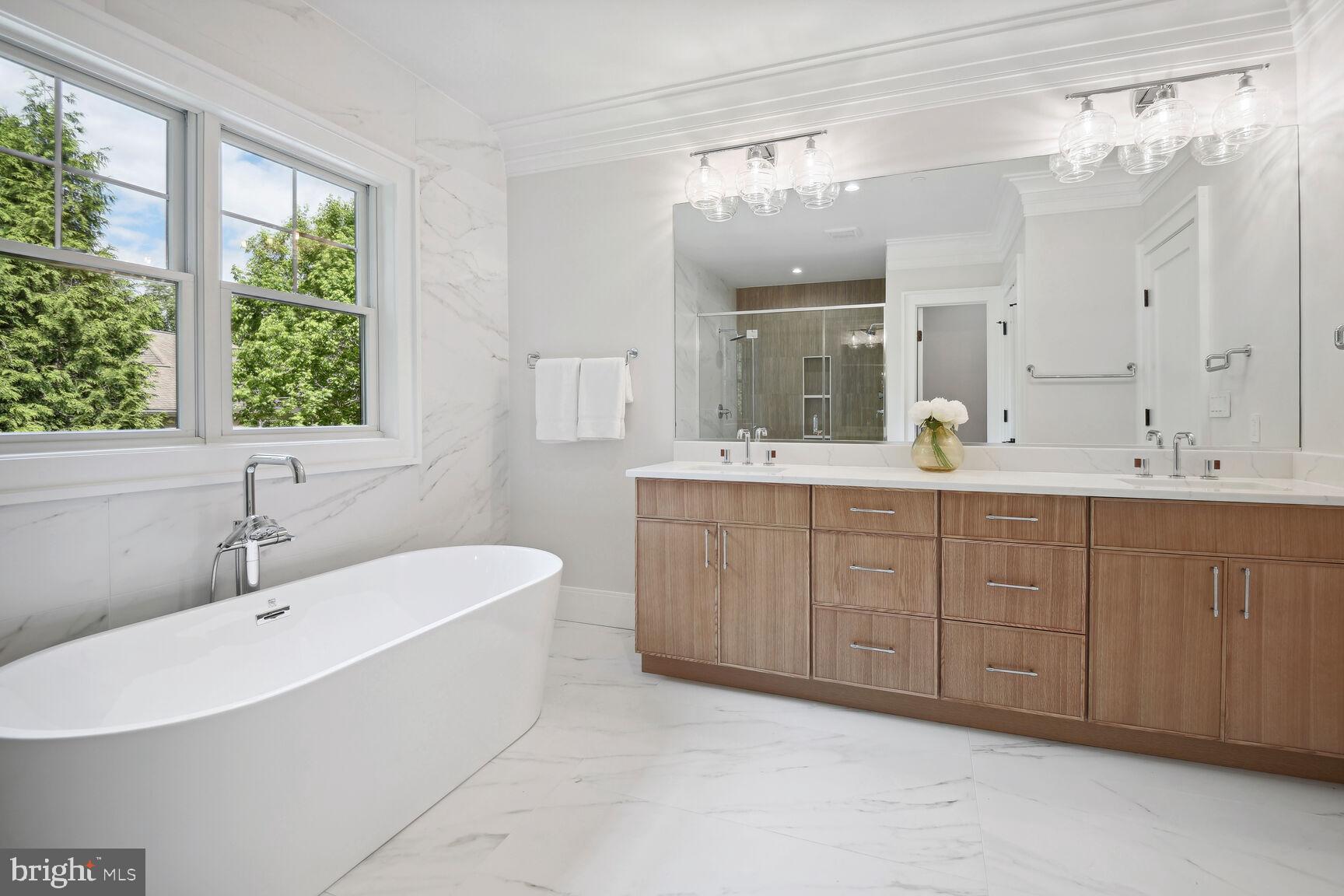 GLEN MAR PARK - Residential