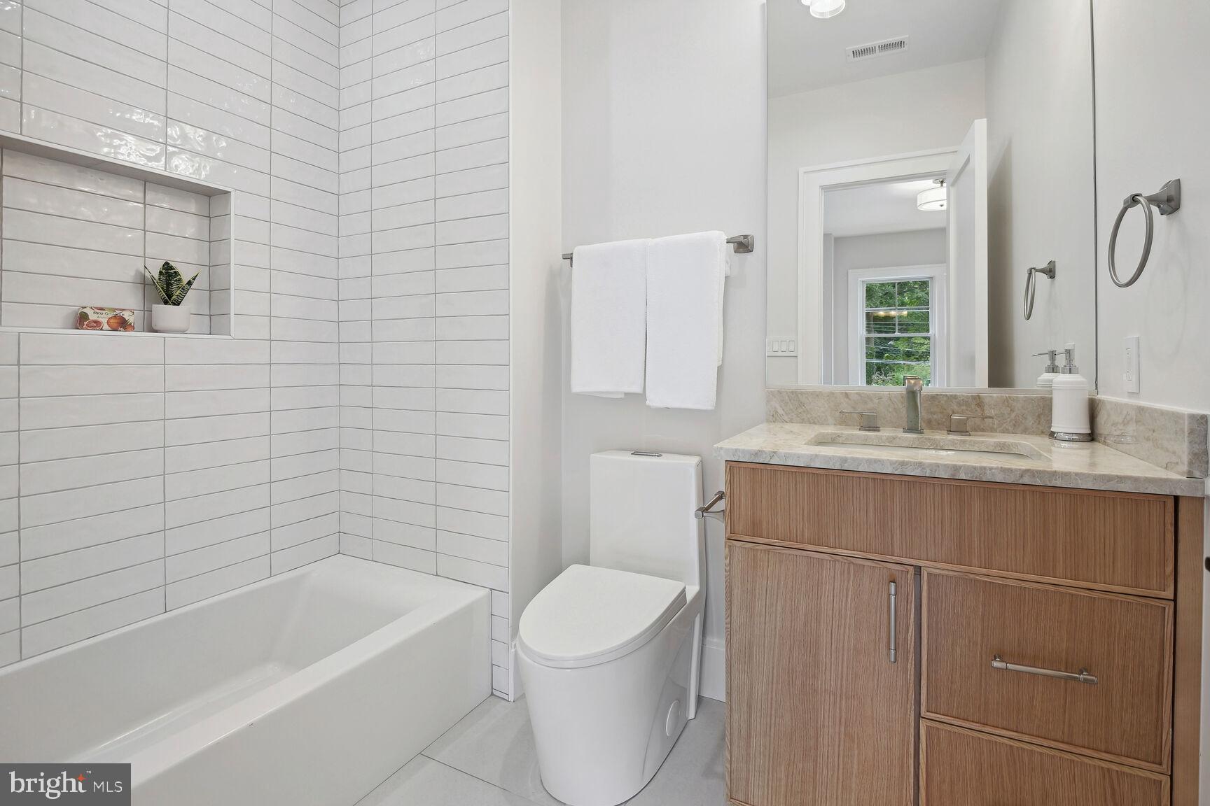 GLEN MAR PARK - Residential