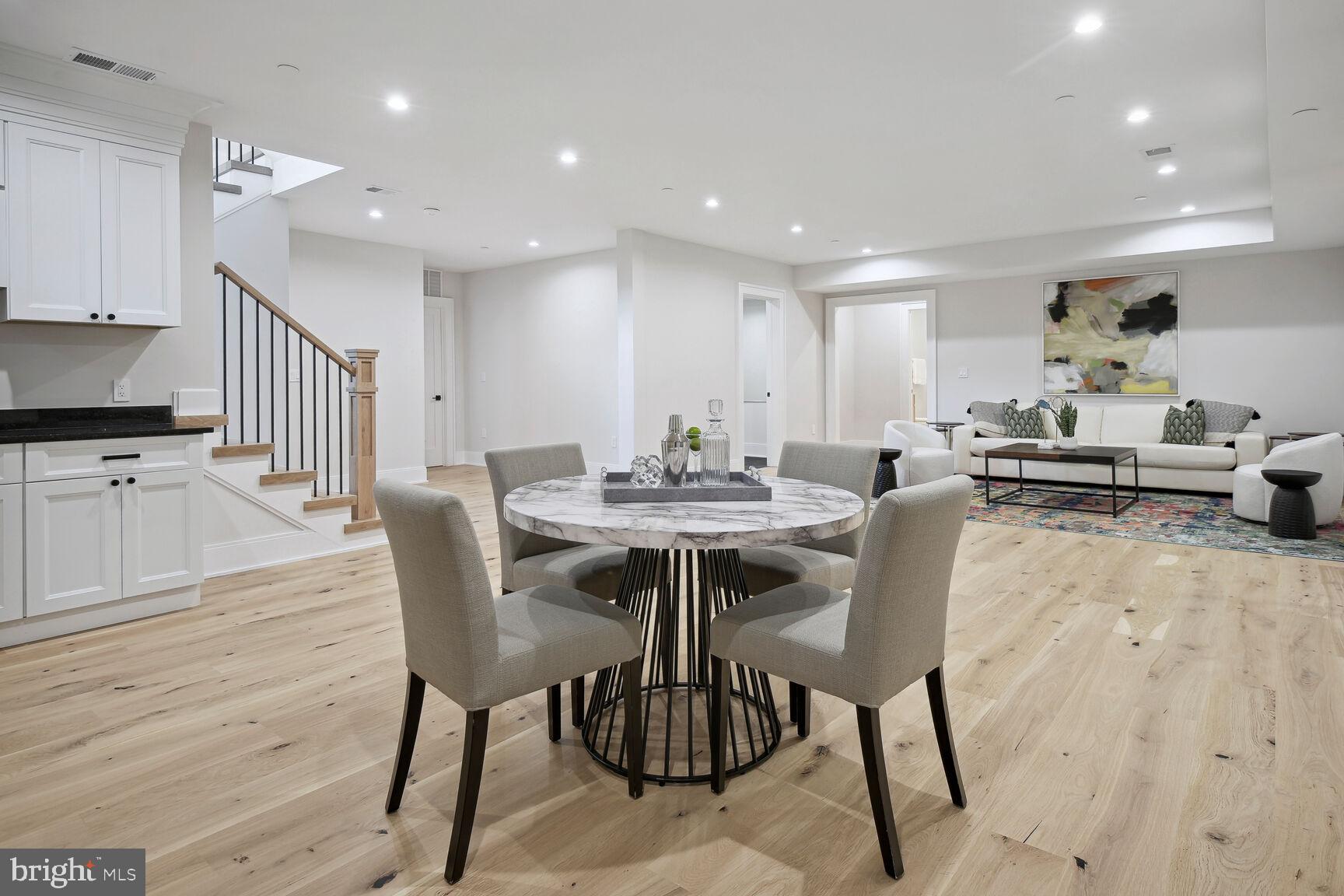 GLEN MAR PARK - Residential