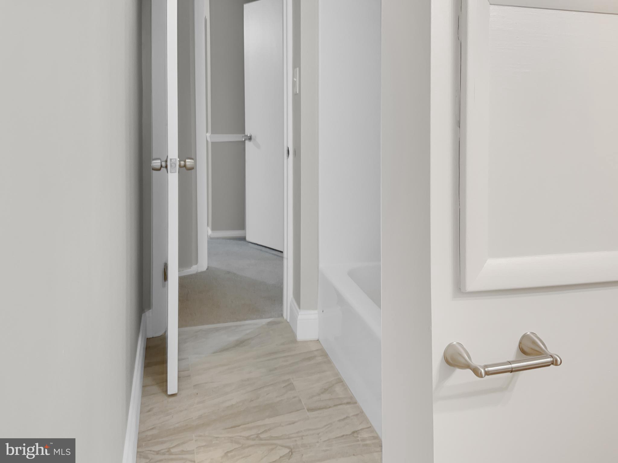 RIVERSIDE ESTATES - Residential