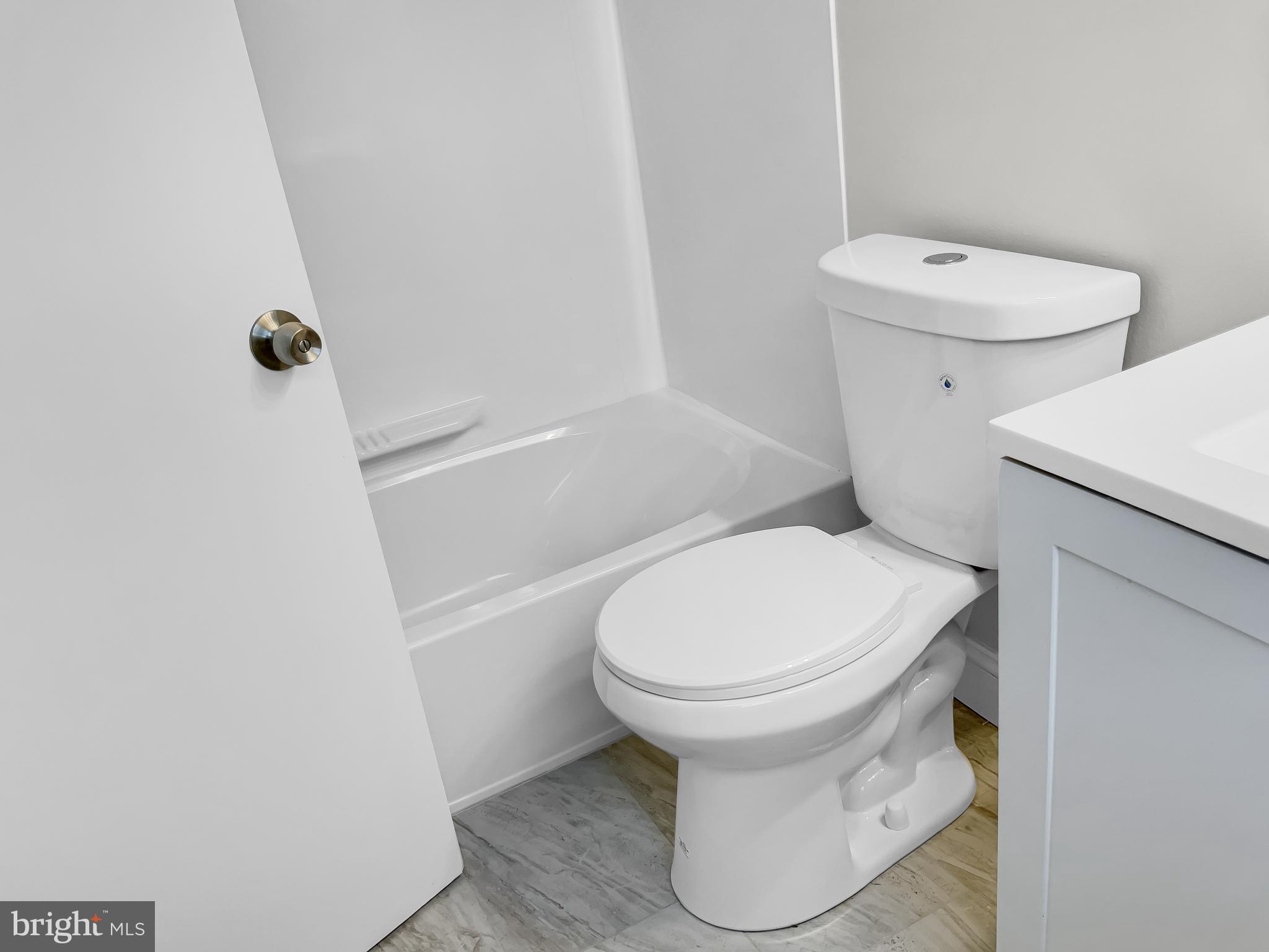 RIVERSIDE ESTATES - Residential