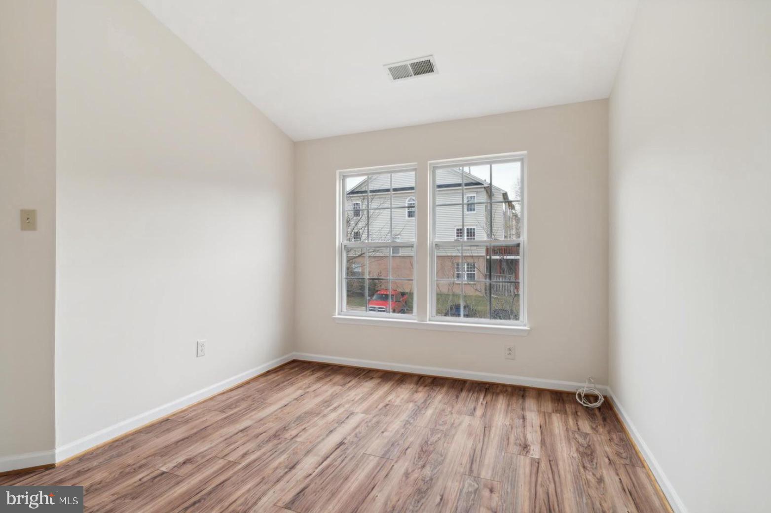 RUSSETT GREEN - Residential Lease