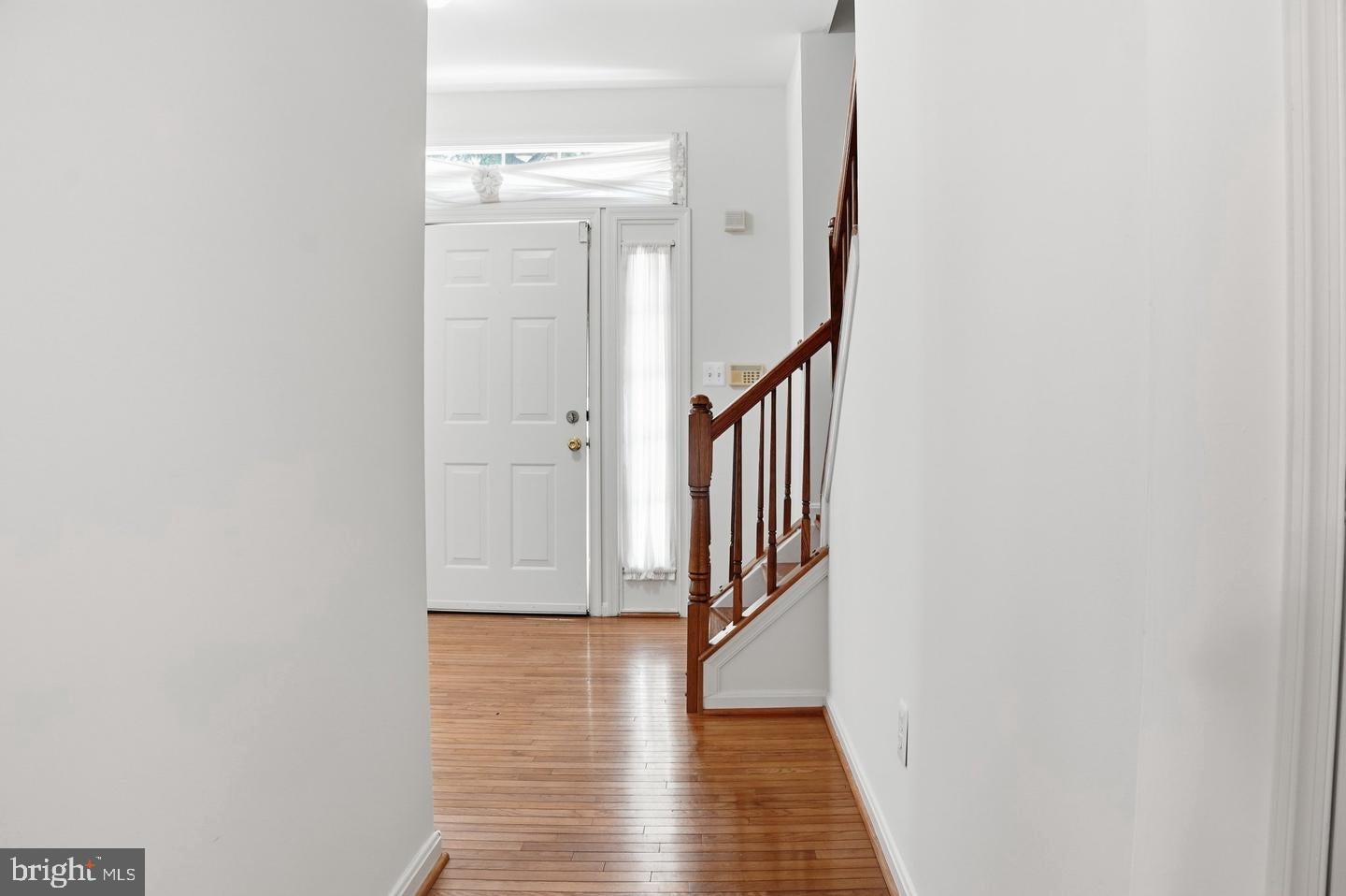 5704 ALLWOOD COURT