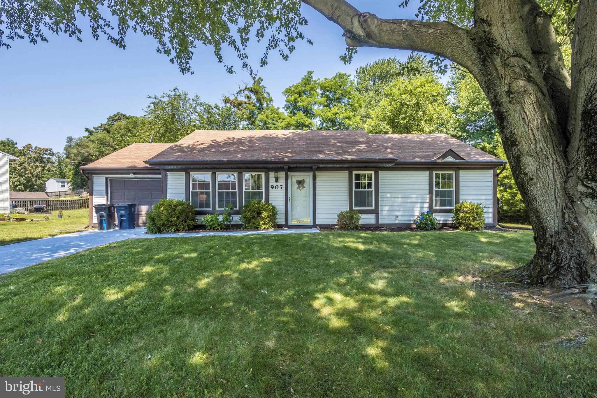 RAMBLING HILLS - Residential