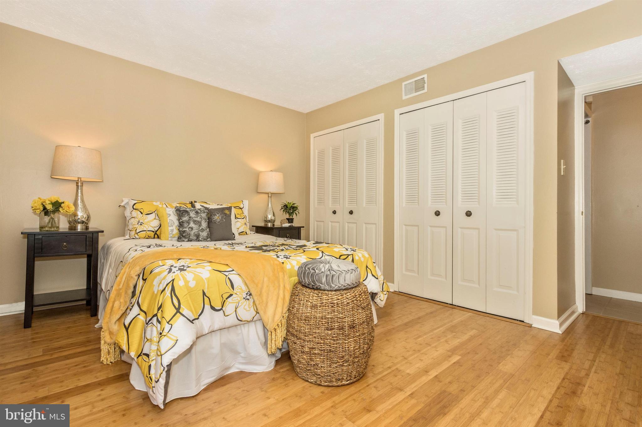 RAMBLING HILLS - Residential