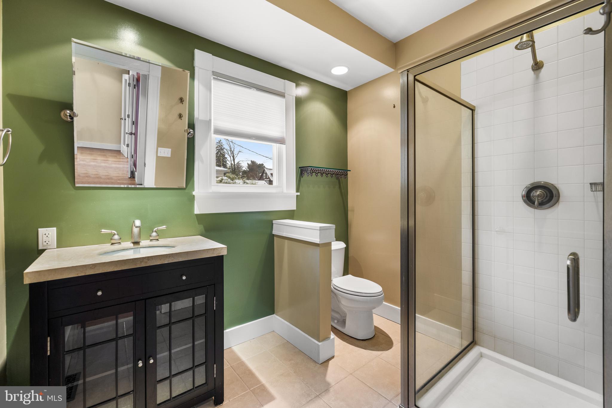 LAKE WALKER - Residential