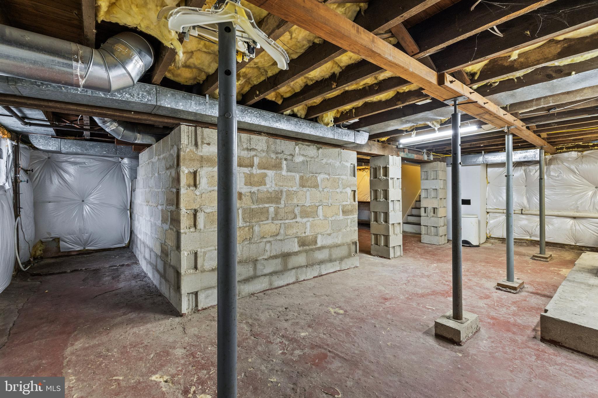 LAKE WALKER - Residential