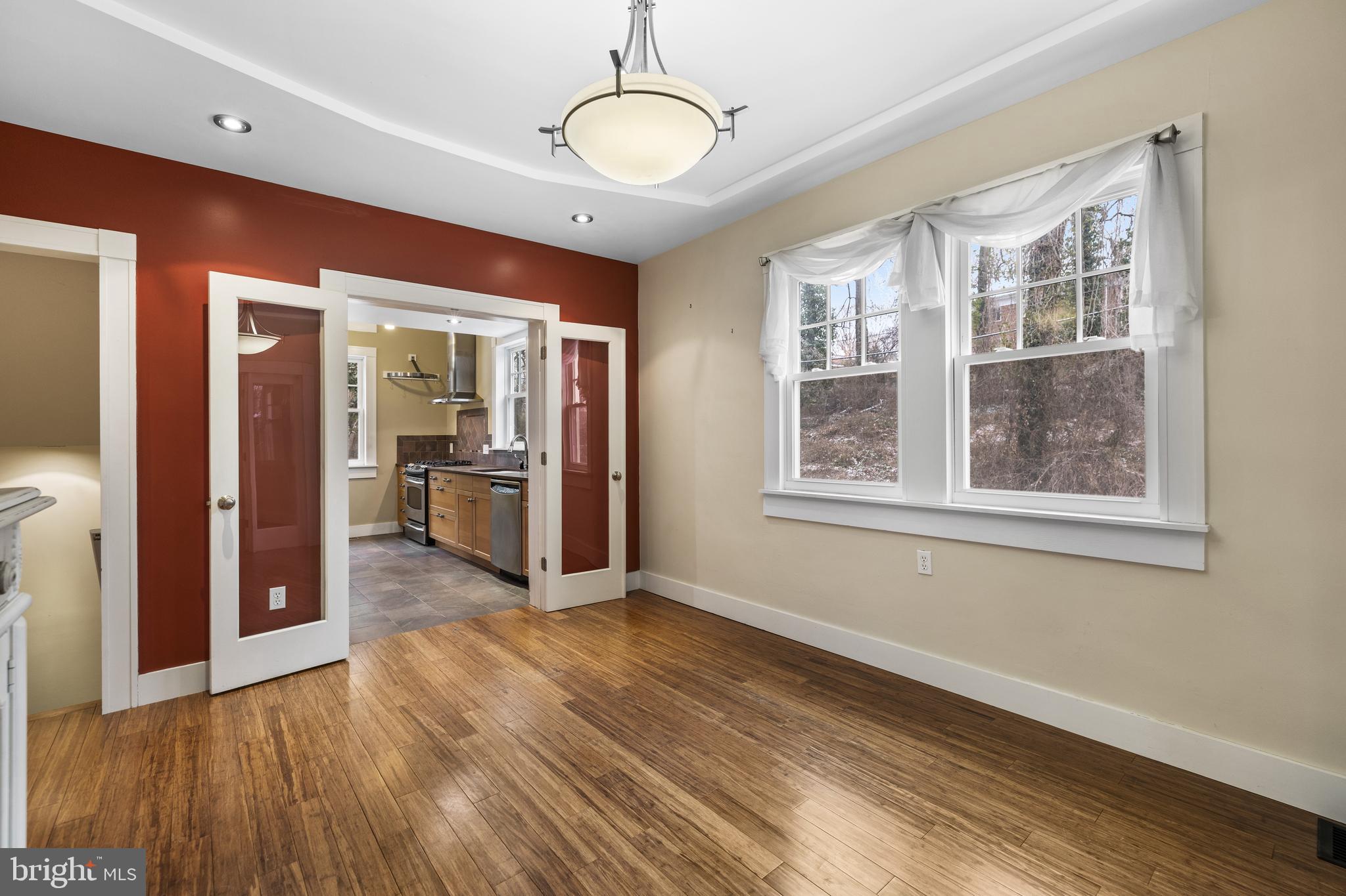 LAKE WALKER - Residential