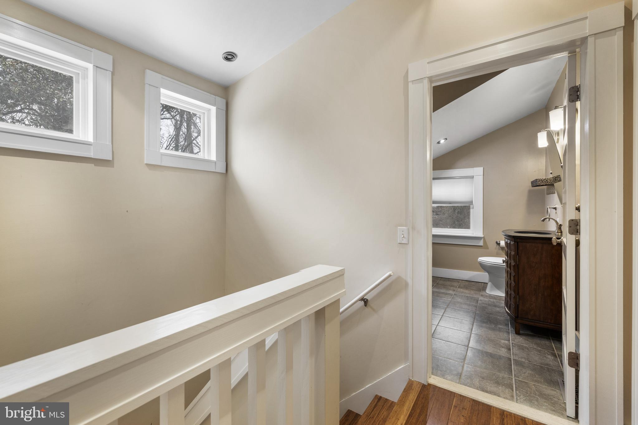 LAKE WALKER - Residential