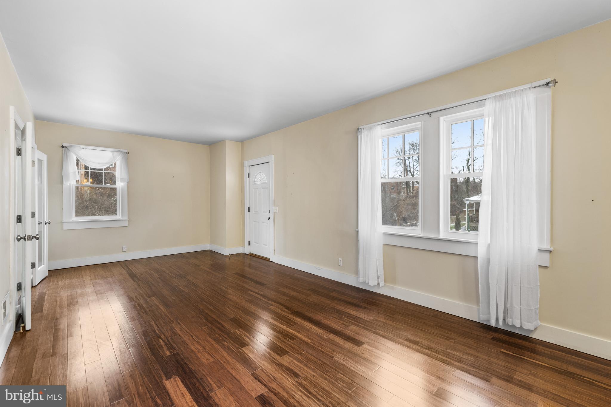 LAKE WALKER - Residential