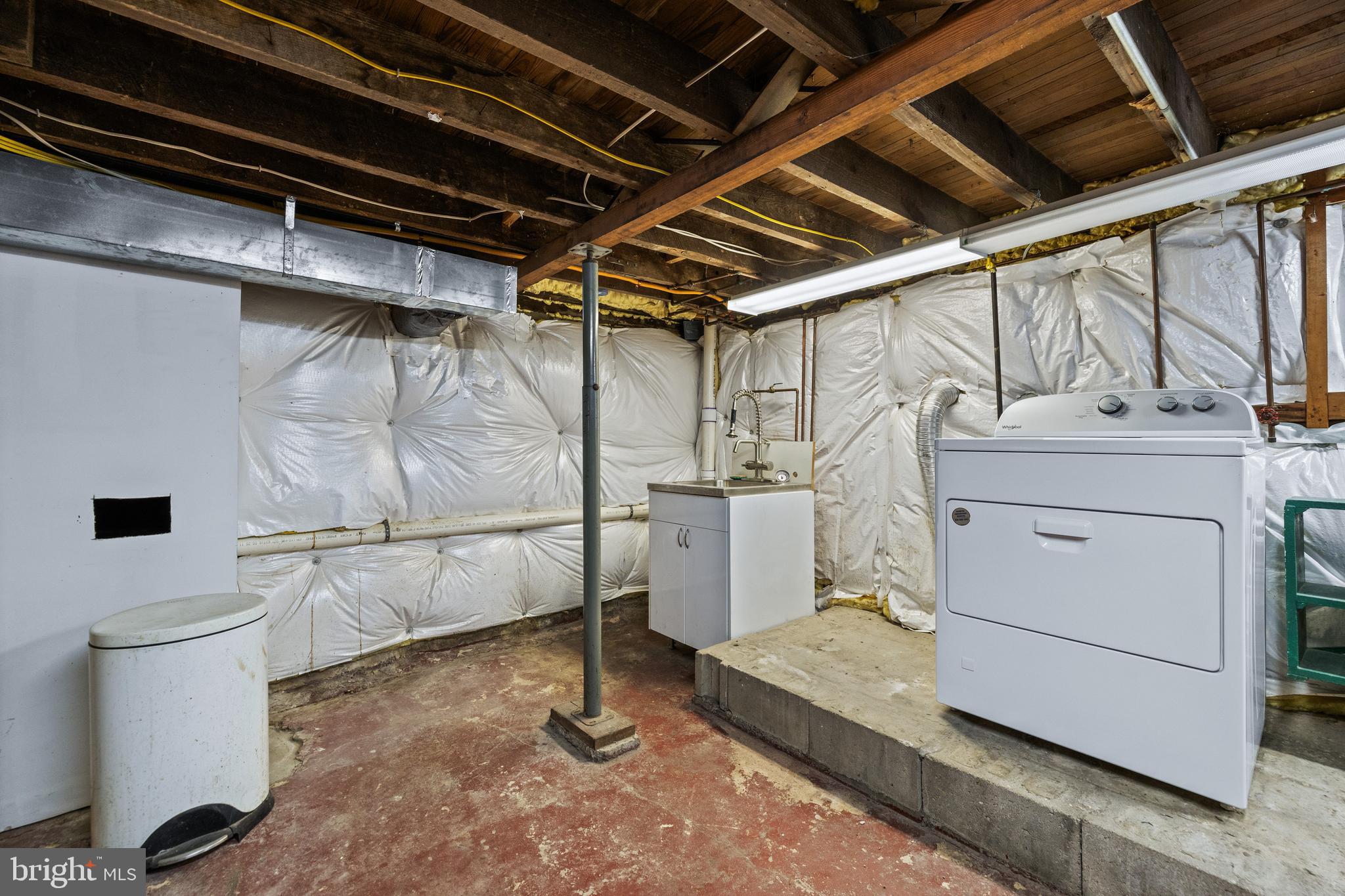 LAKE WALKER - Residential