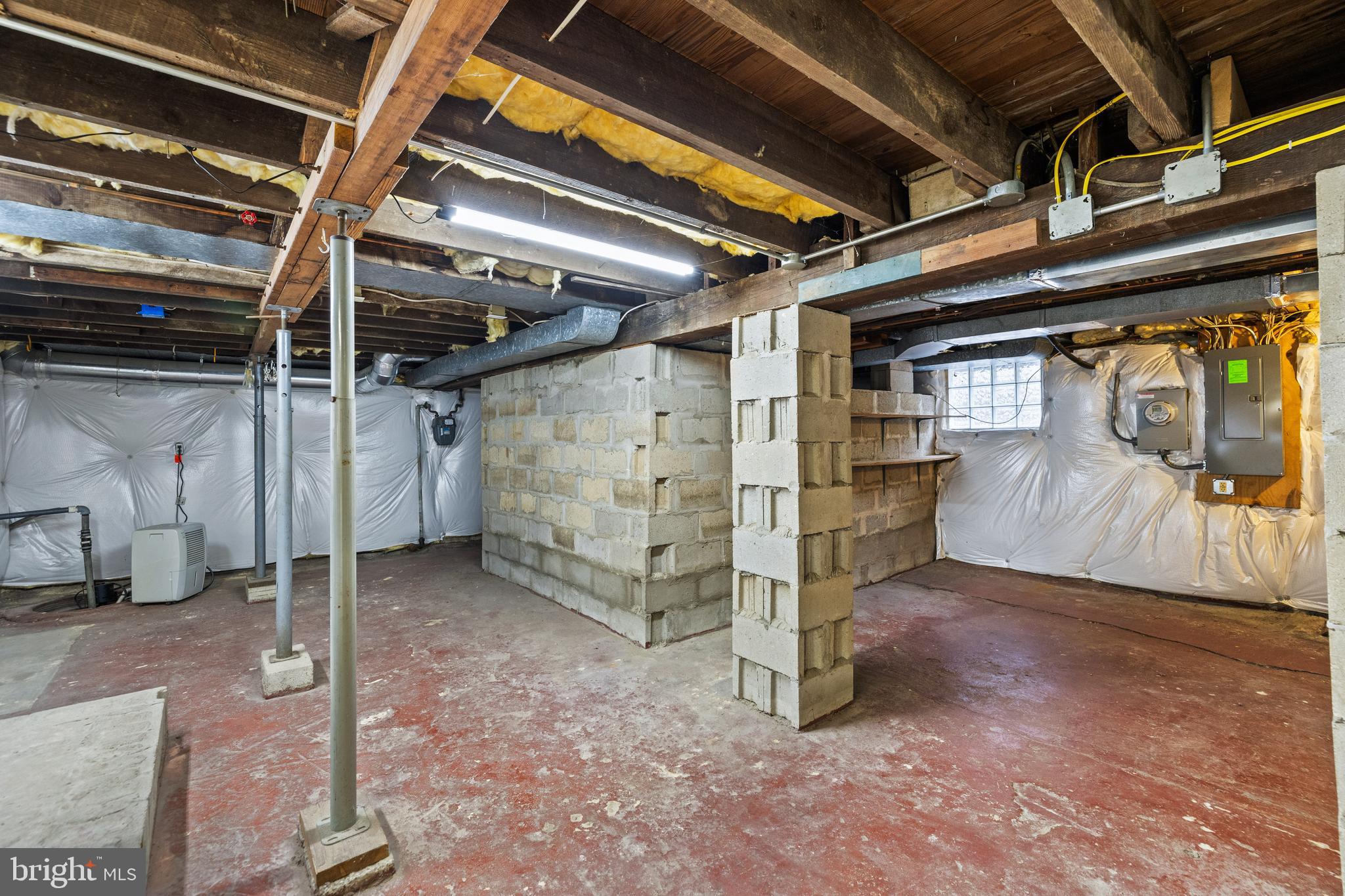 LAKE WALKER - Residential