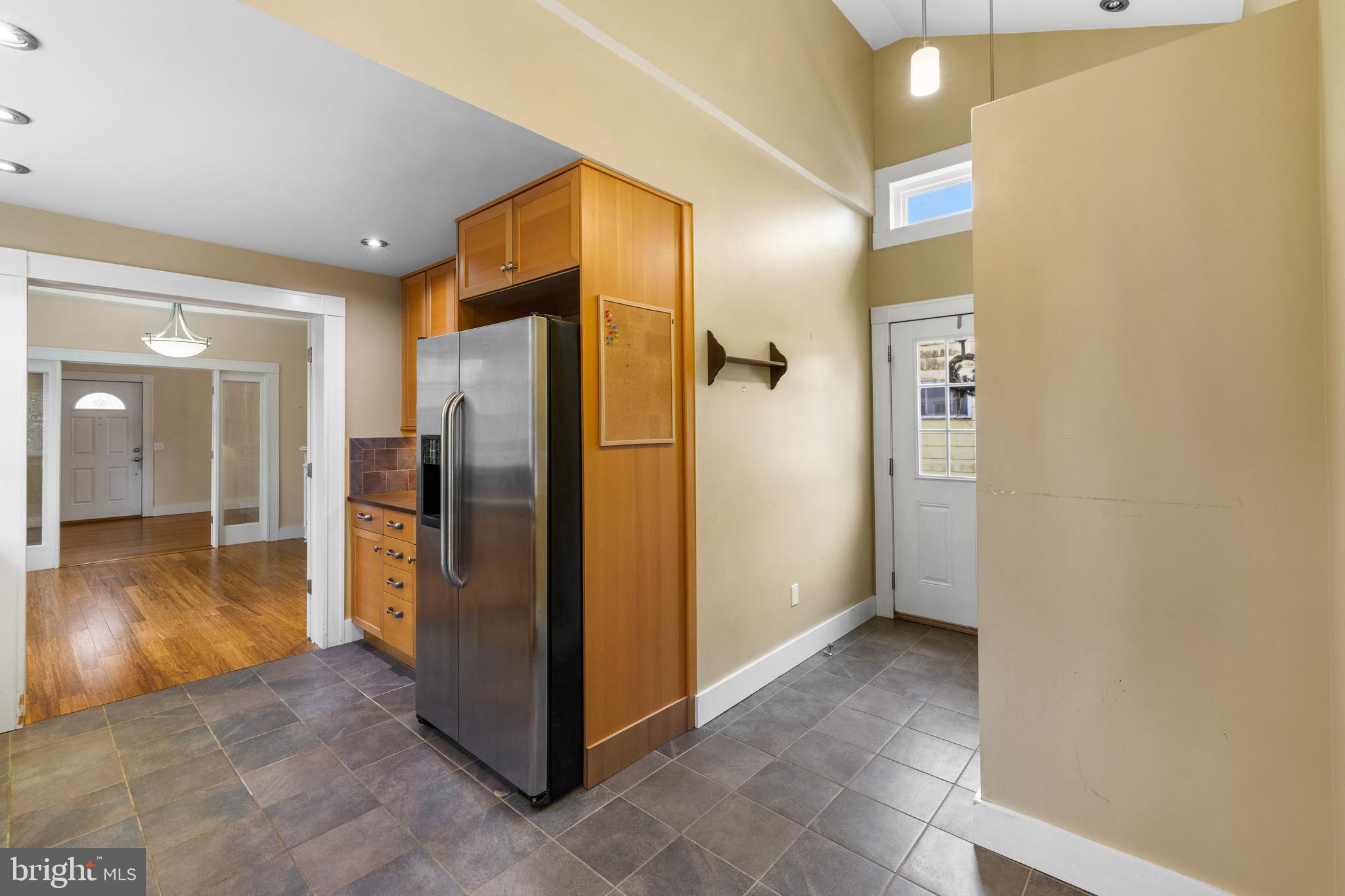 LAKE WALKER - Residential