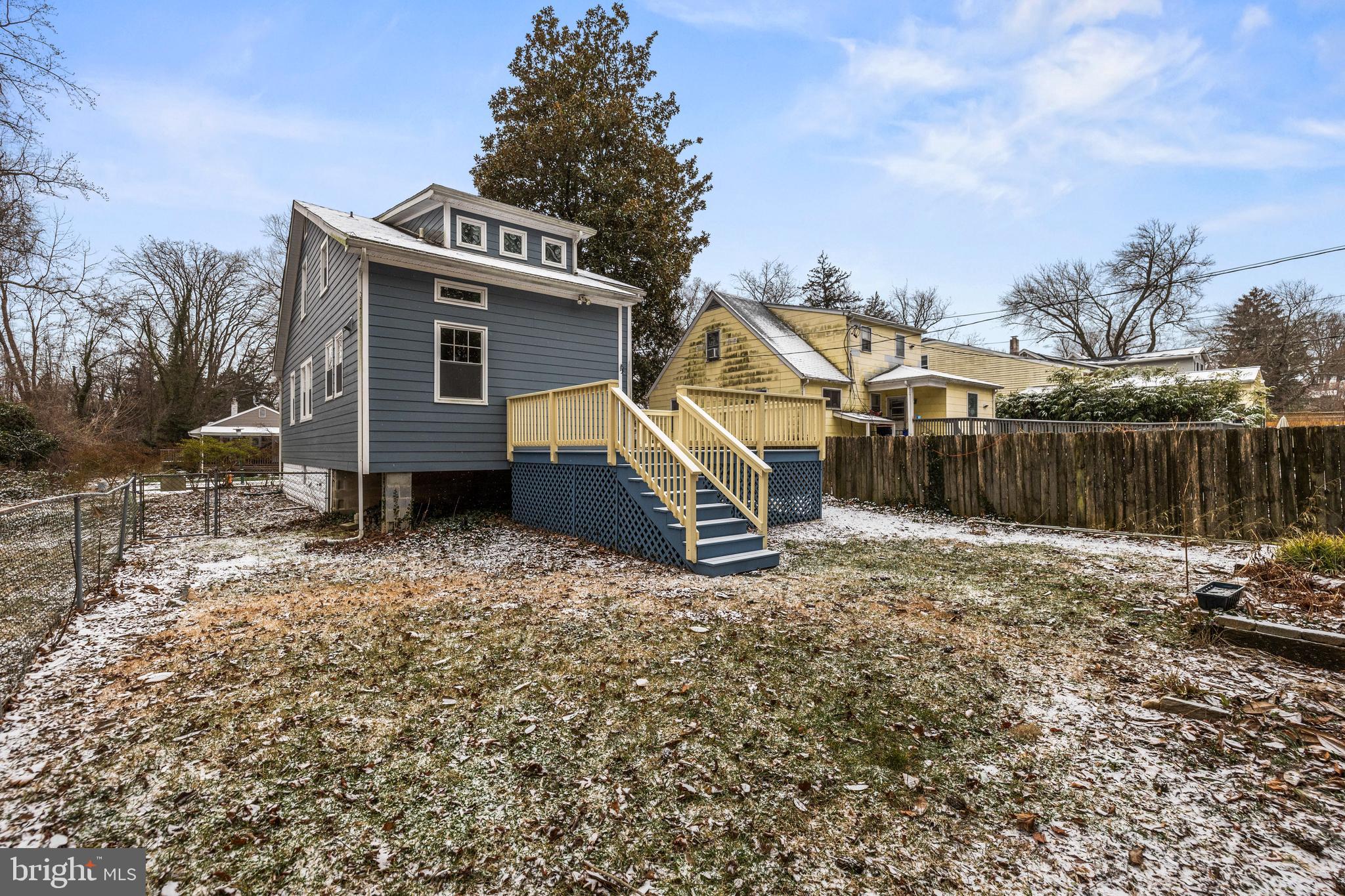 LAKE WALKER - Residential