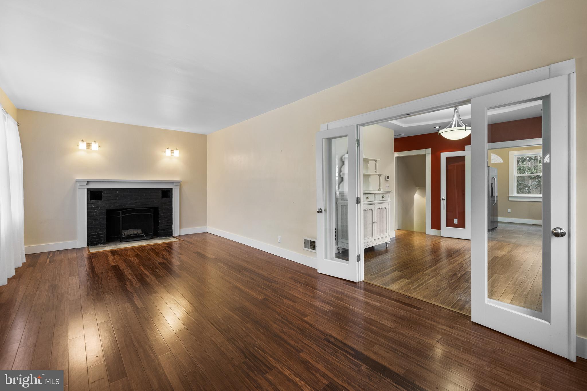 LAKE WALKER - Residential