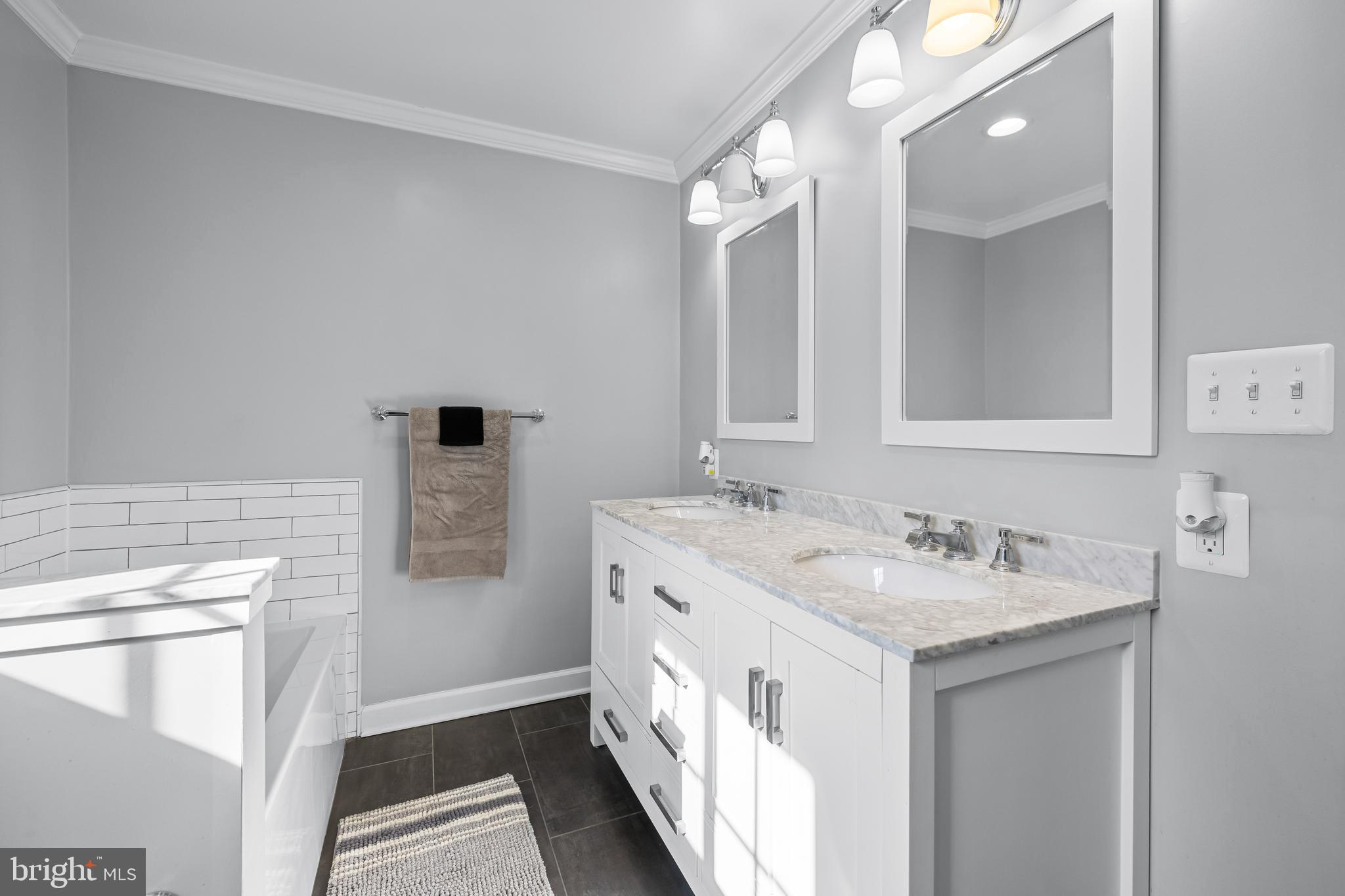 PINE VALLEY - Residential