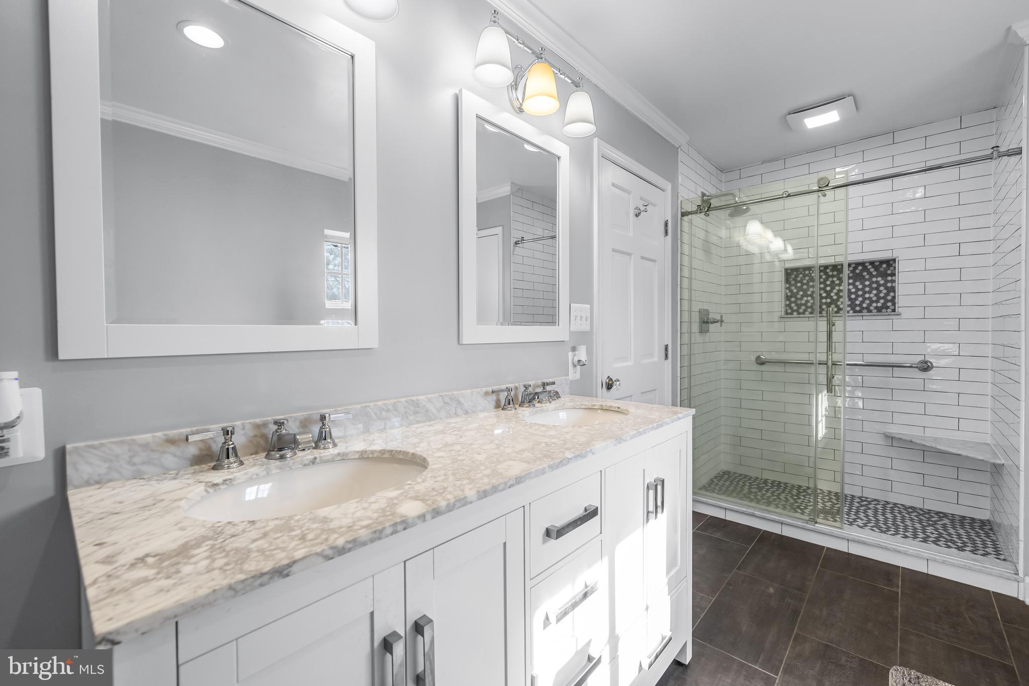 PINE VALLEY - Residential