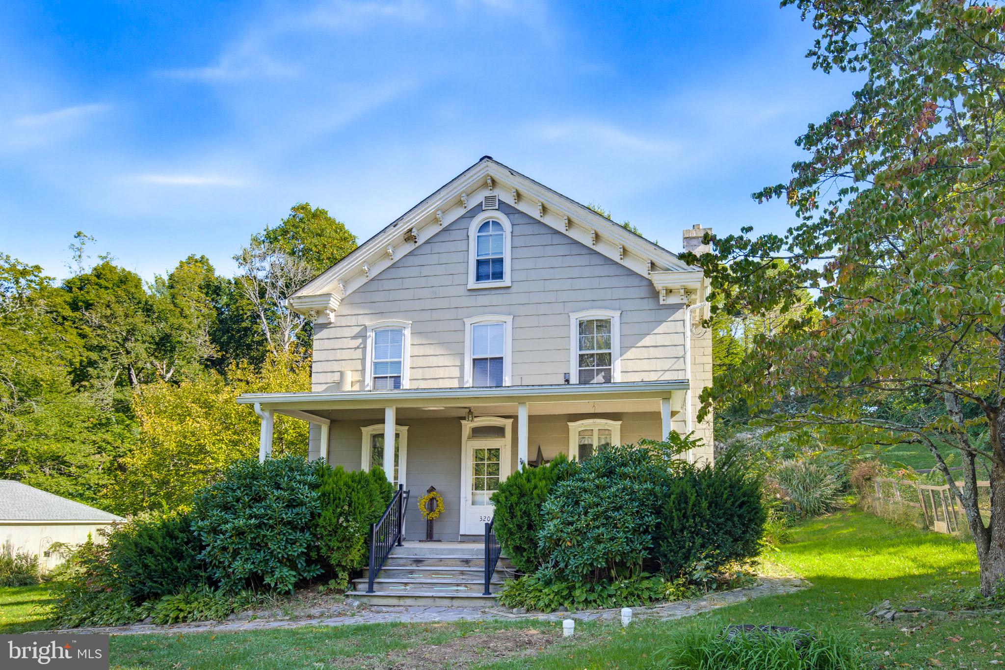 320 NANTMEAL ROAD