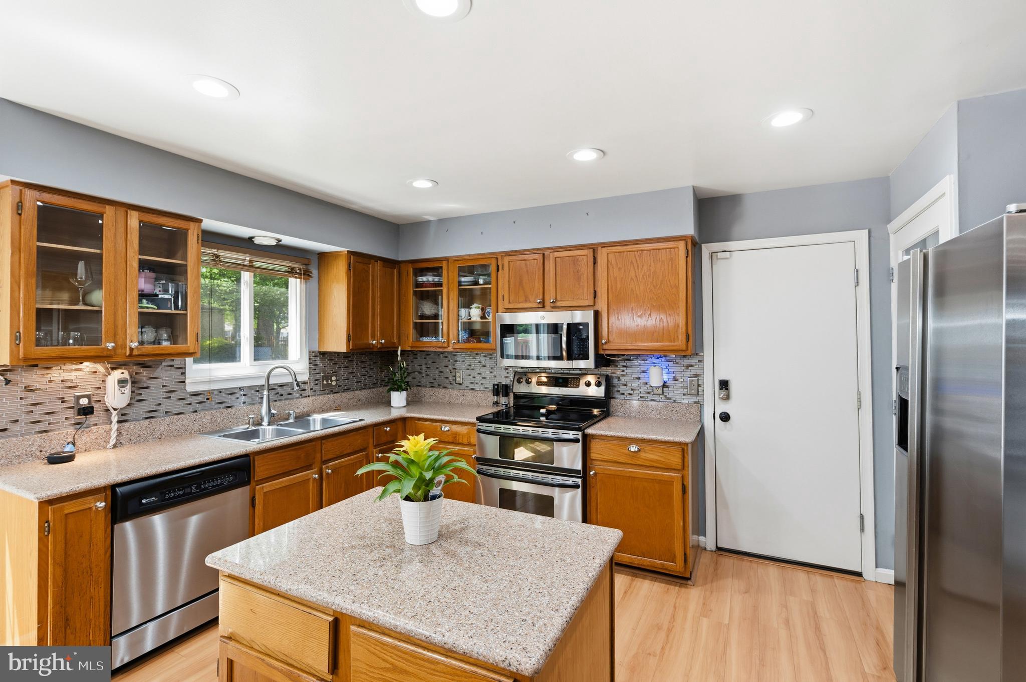 TALL OAKS CROSSING - Residential