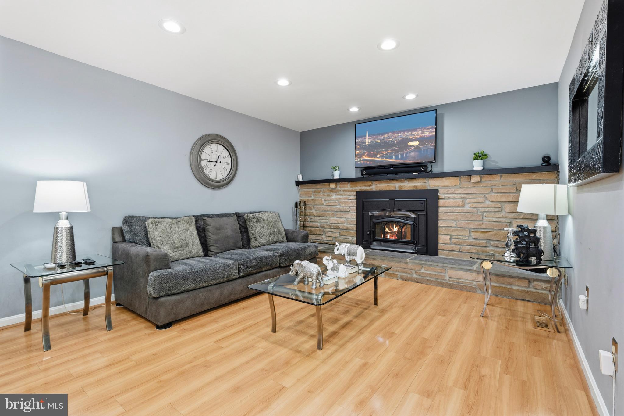 TALL OAKS CROSSING - Residential