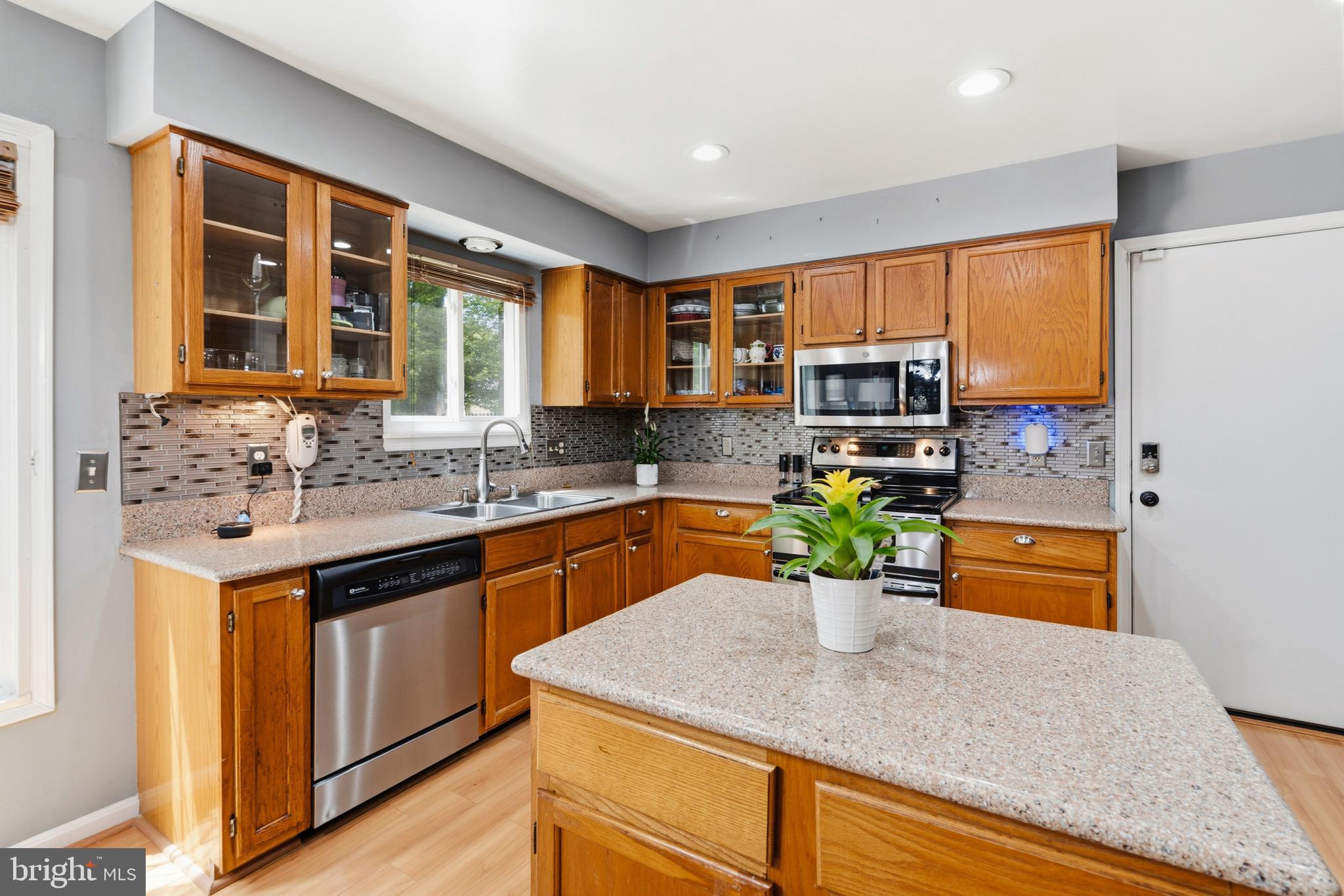 TALL OAKS CROSSING - Residential