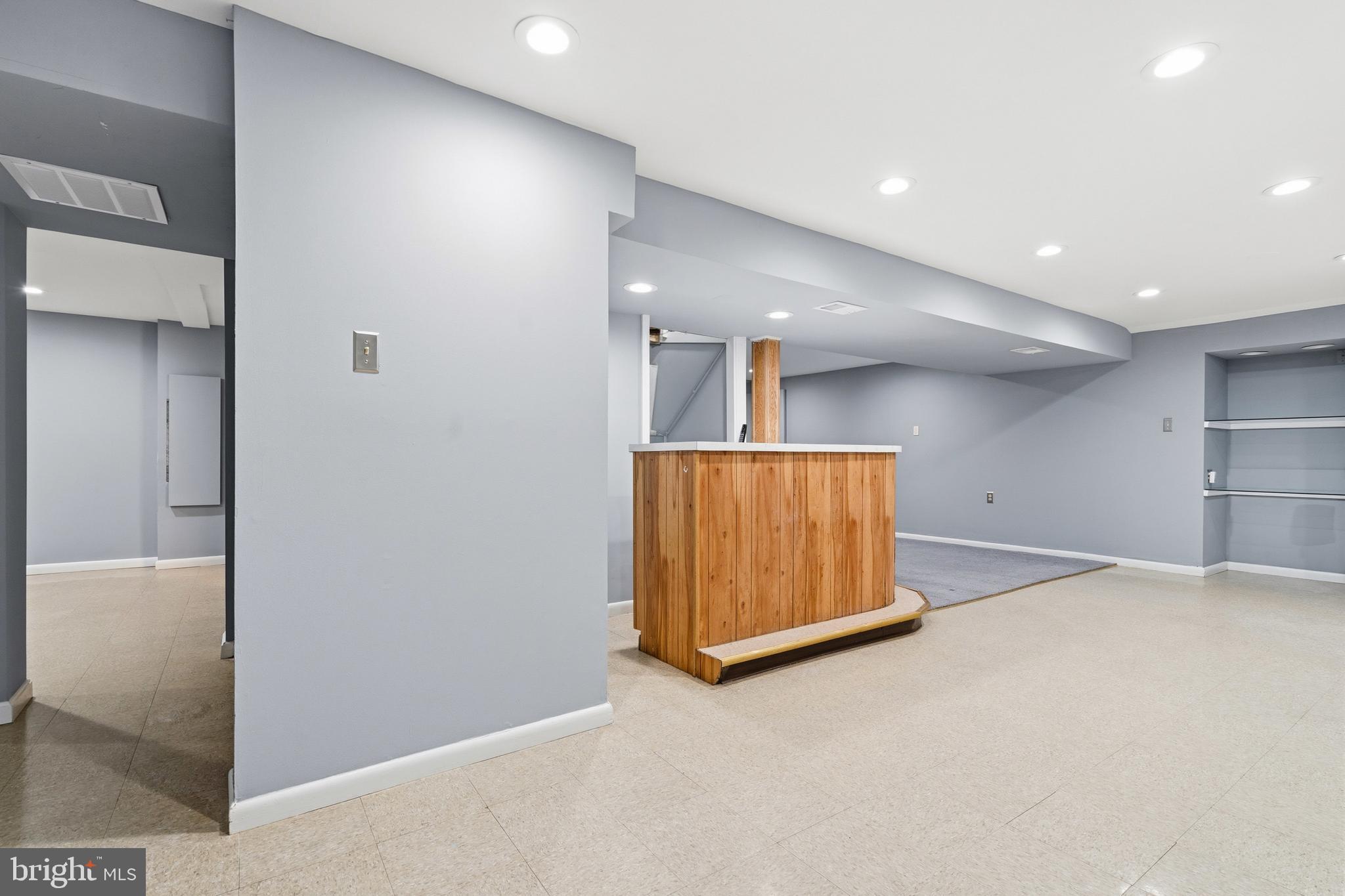 TALL OAKS CROSSING - Residential