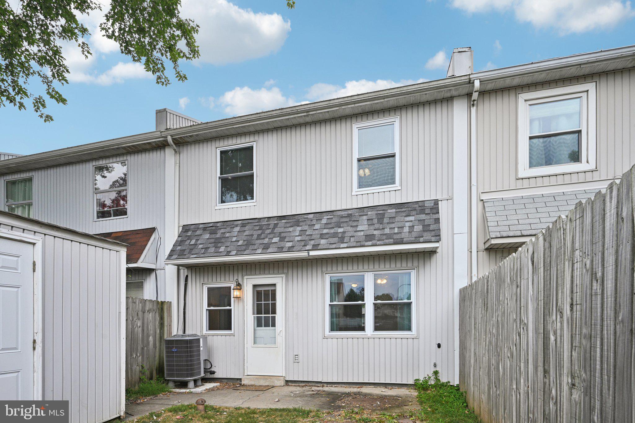 QUAKERS GREENE - Residential