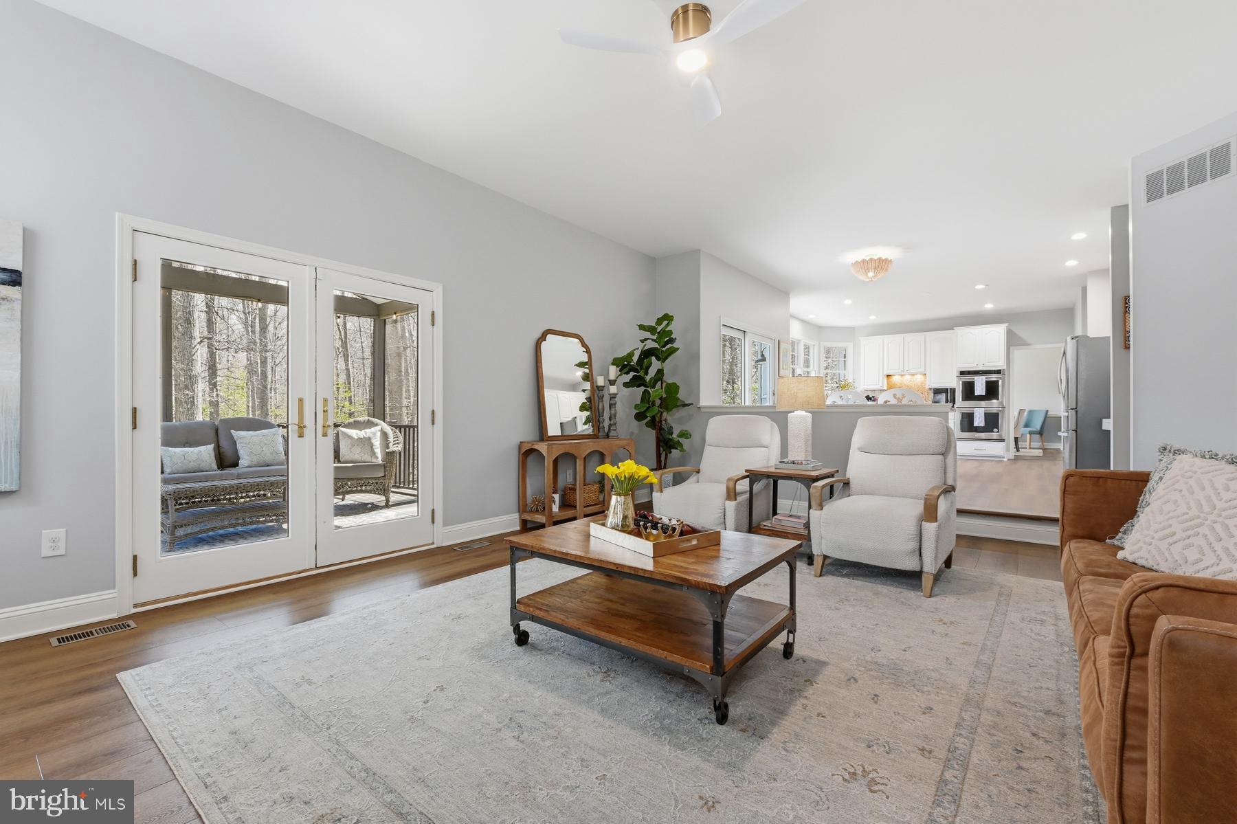 EAGLES PASSAGES - Residential