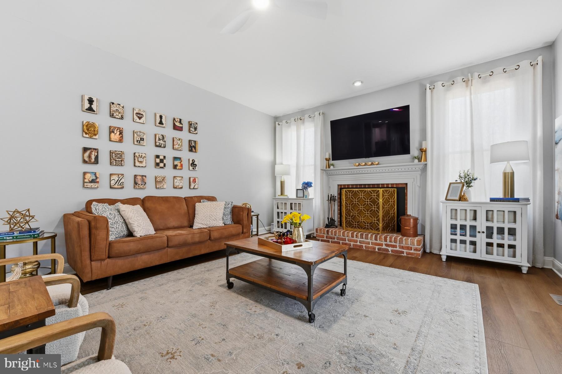 EAGLES PASSAGES - Residential